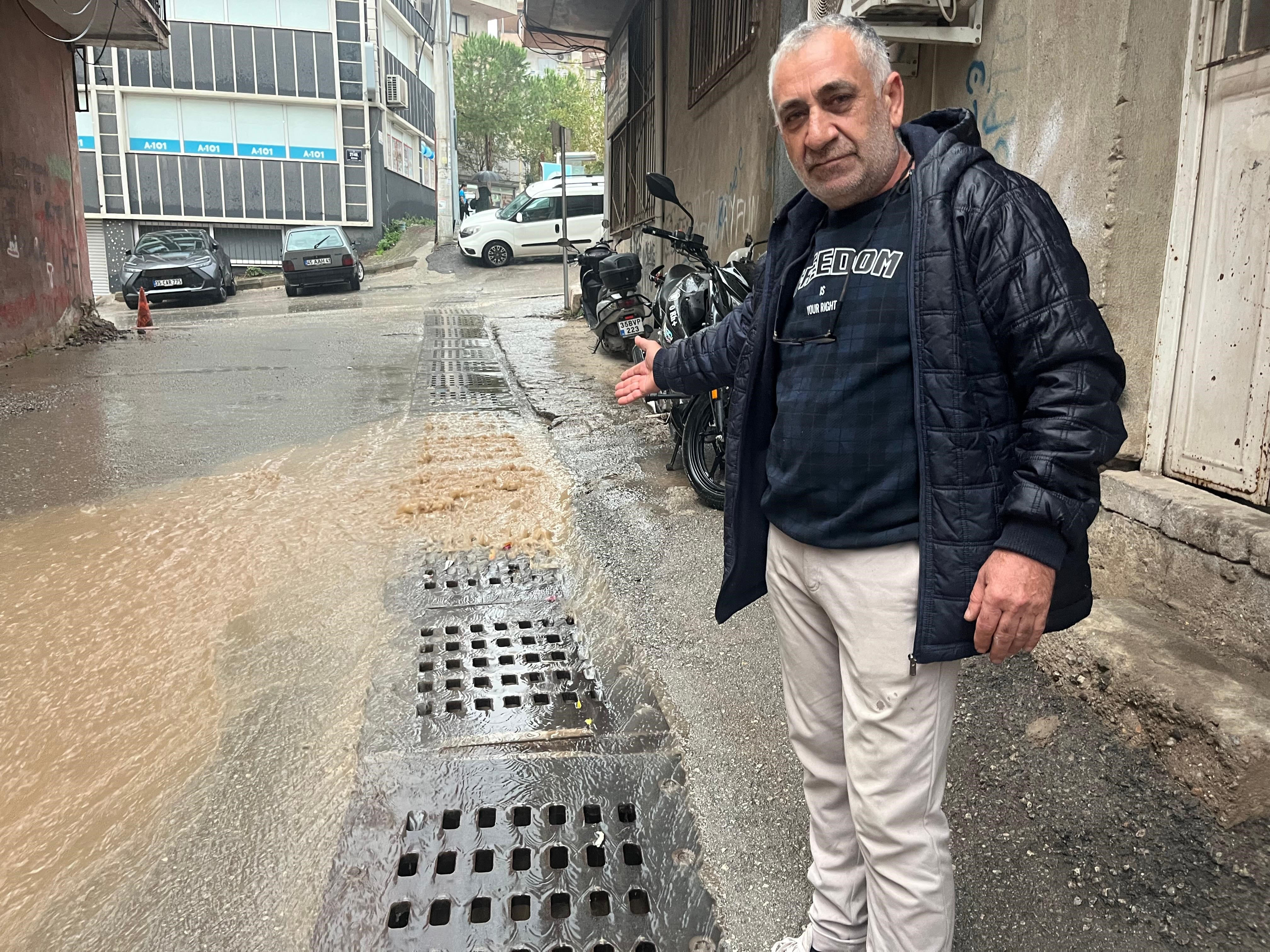 Bayraklı’da Su Taşkını Isyanı 'Her Yağmurda Aynı Sıkıntıyı Yaşıyoruz'3