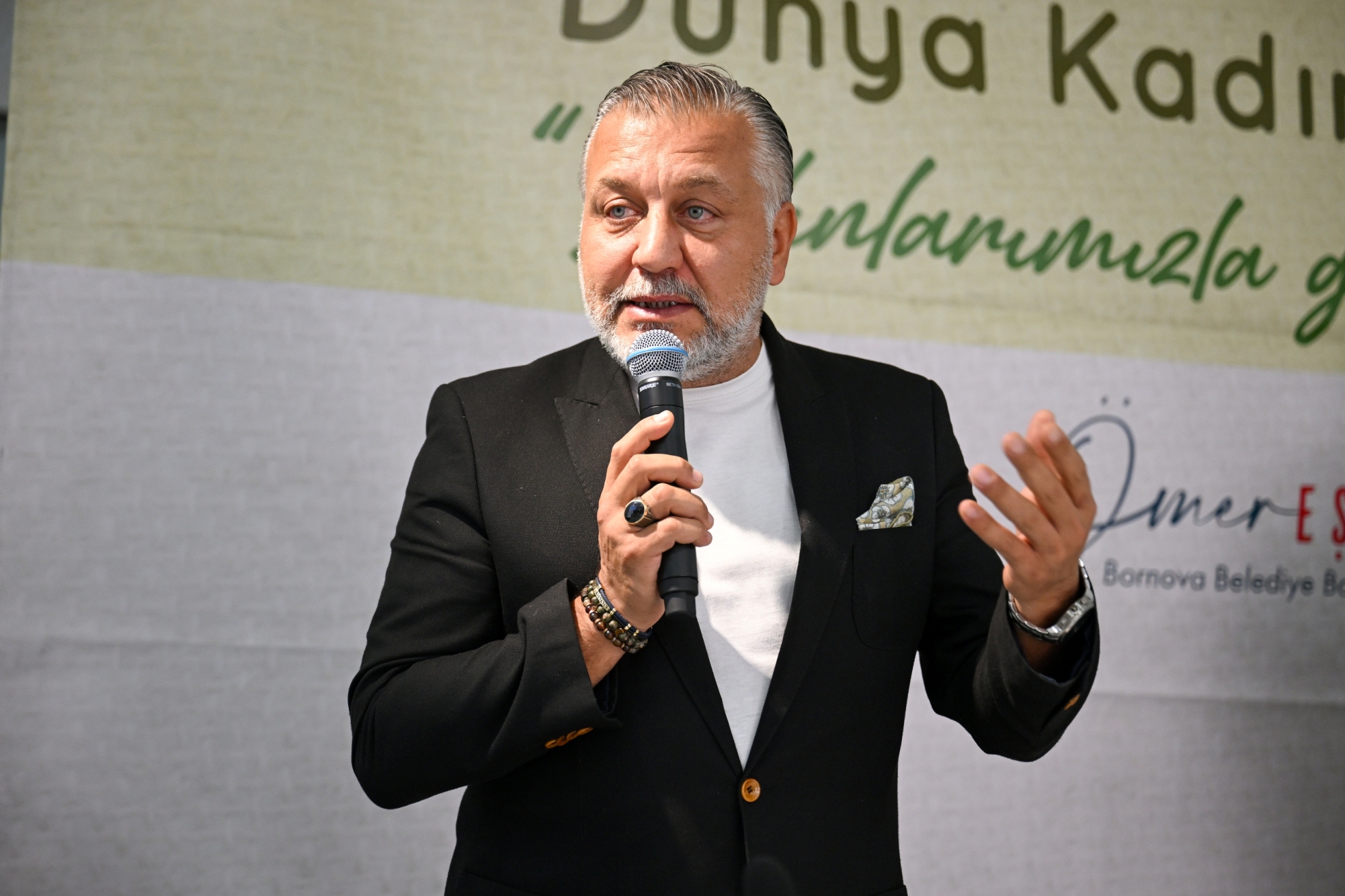 Bornova’da Kadın Çiftçiler Geleceğe Umut Ekiyor (1)