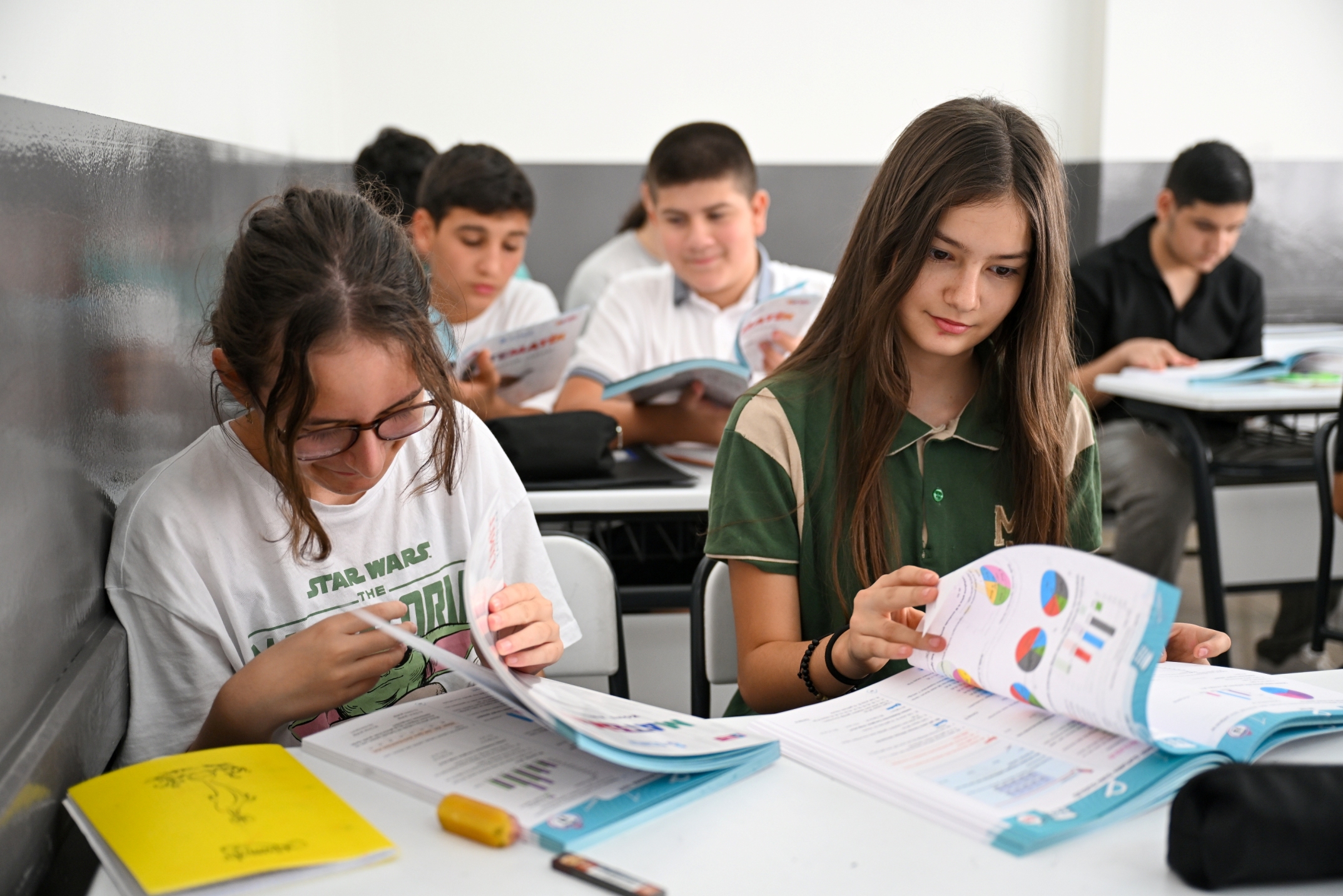 Bornova’da Tüm Eğitim Materyalleri Ücretsiz (4)