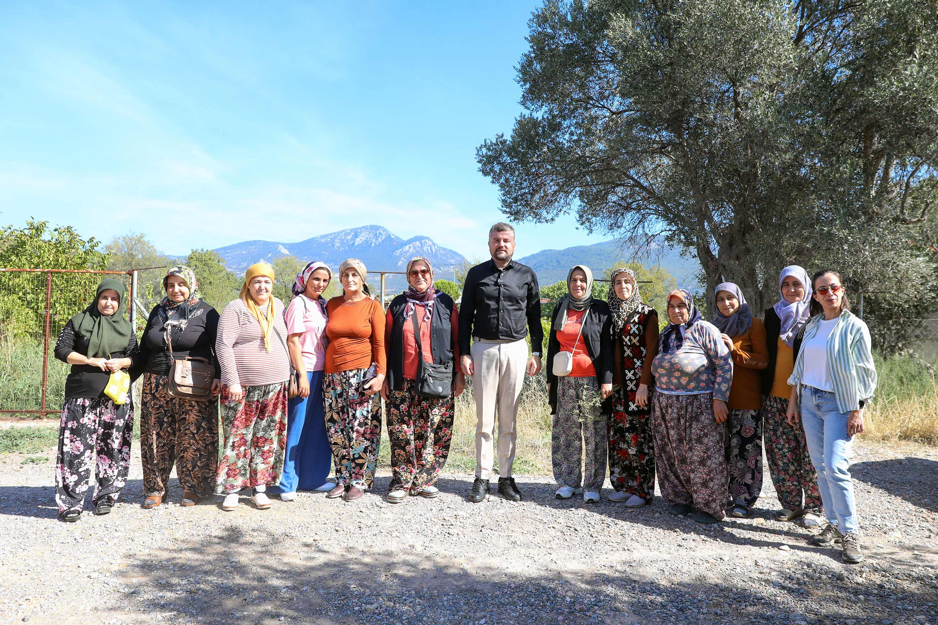 Buca Belediye Başkanı’ndan Dünya Kadın Çiftçiler Günü Kutlaması (2)