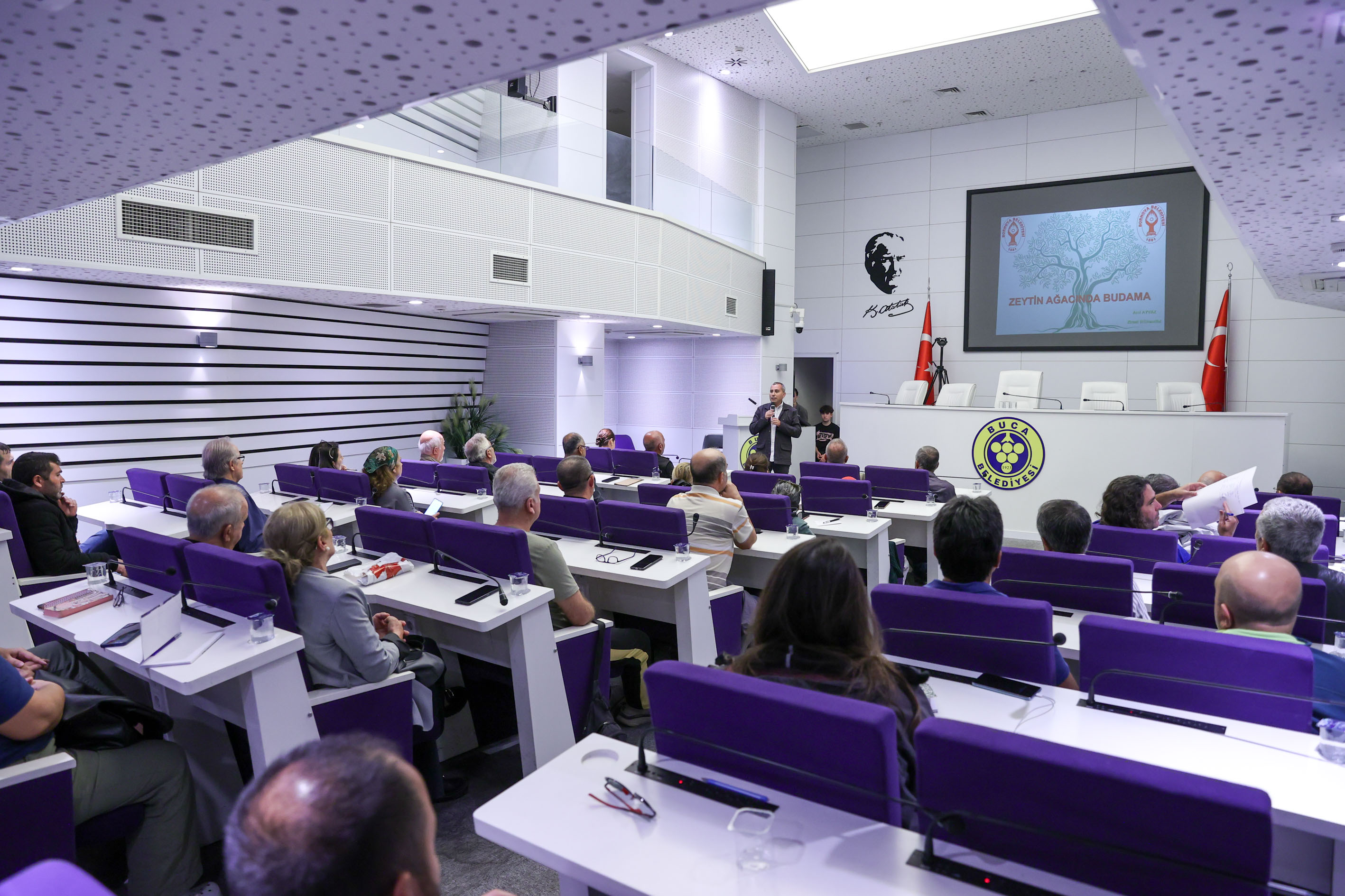 Buca Belediyesi’nden Zeytin Üreticilerine Budama Eğitimi (5)