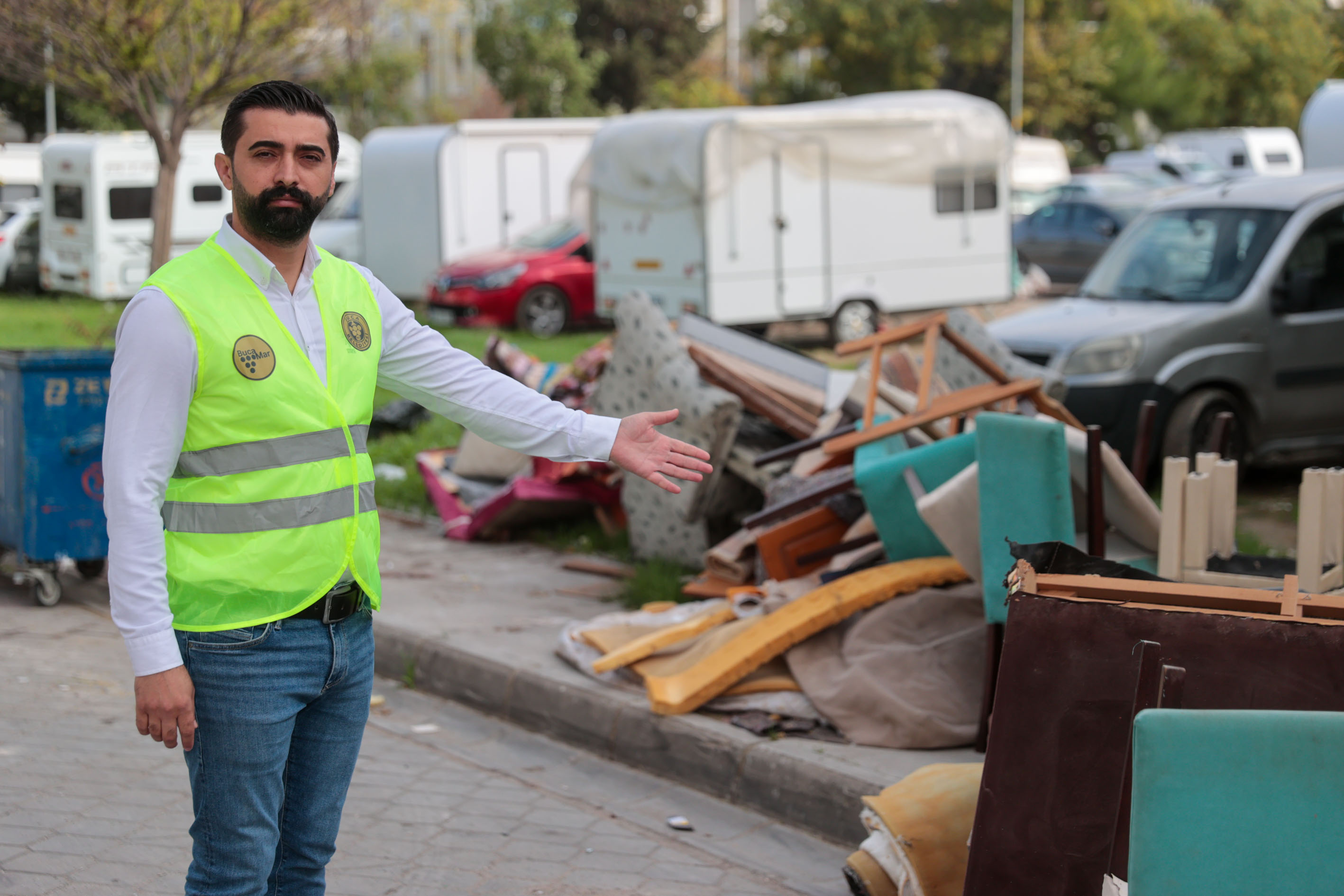 Buca’da Çöp Kamyonları Alamıyor, Ama Bu Sistem Her Şeyi Çözüyor! (3)
