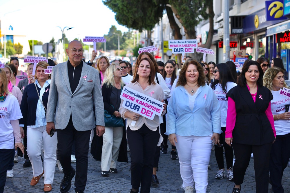 Çeşme’de Pembe Adımlar Atıldı (2)