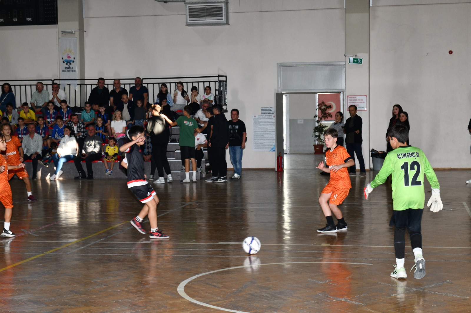 Çiğli’de Cumhuriyet Coşkusu Futsal Sahasında Yaşandı (6)