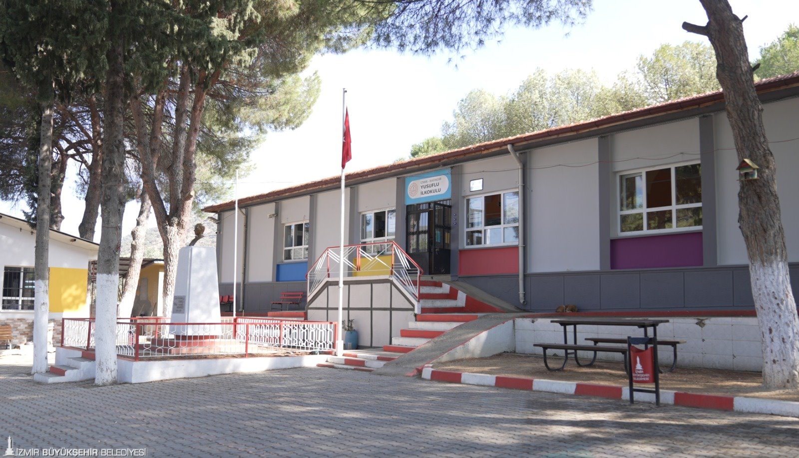 Çocuklar Artık Daha Güvende İzmir’de Okullara Büyükşehir Desteği (8)