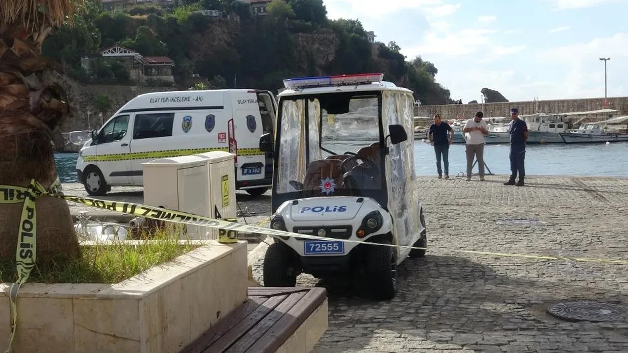 Denizde Bir Erkeğe Ait Cansız Beden Bulundu (1)