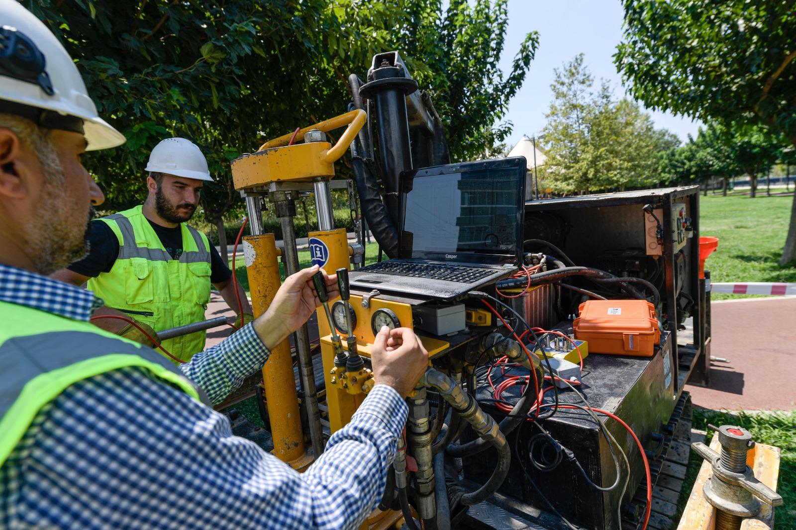 Deprem Gerçeğine Bilimsel Çözüm İzmir’in Zemini Adım Adım Analiz Edildi (1)