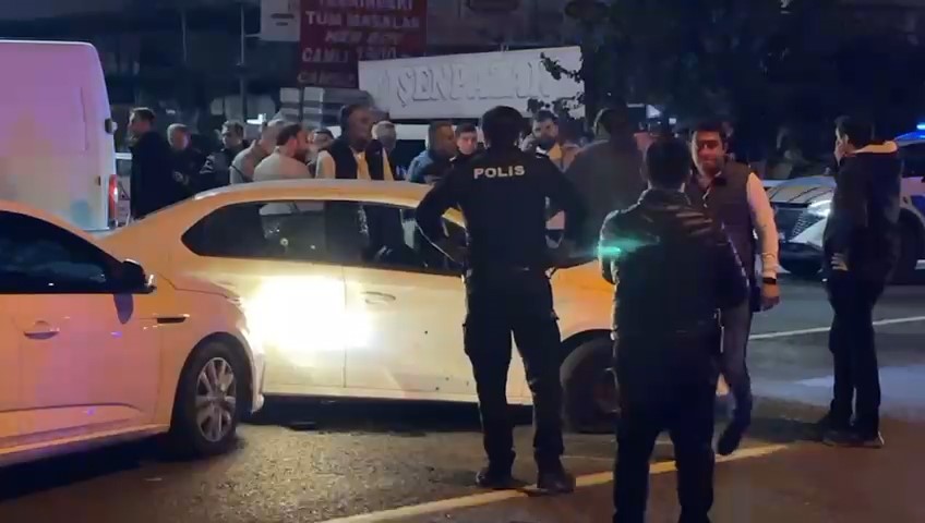 Edremit’te Silahlı Saldırgan Dehşet Saçtı! 2 Kişiyi Öldürdü, 2'Si Polis 7 Kişiyi Yaraladı (4)