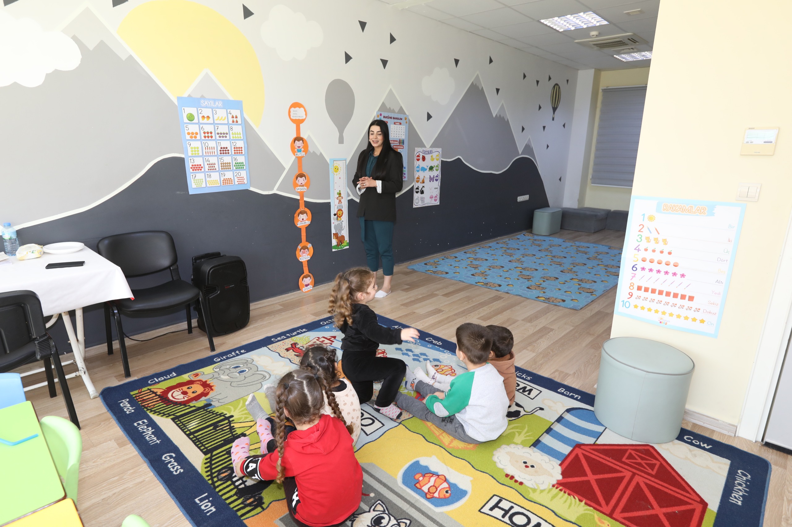 Efes Selçuk’ta Tarım Işçisi Kadınların Çocukları Masal Evi’ne Emanet (1)