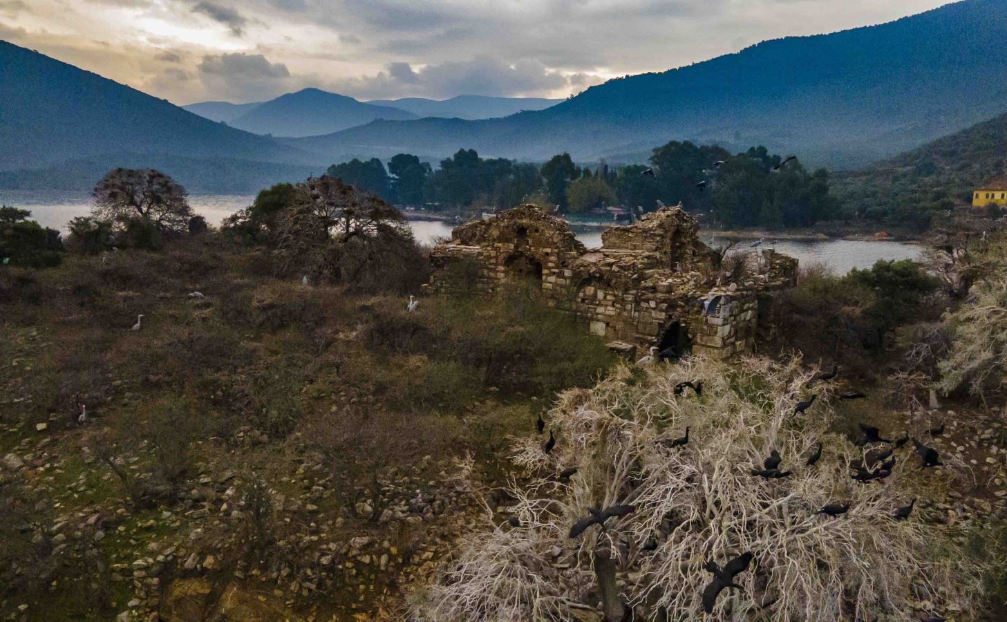 Ege’nin Gözden Kaçan Doğa Harikası Kamp Ve Yürüyüş Keyfi Bir Arada (2)