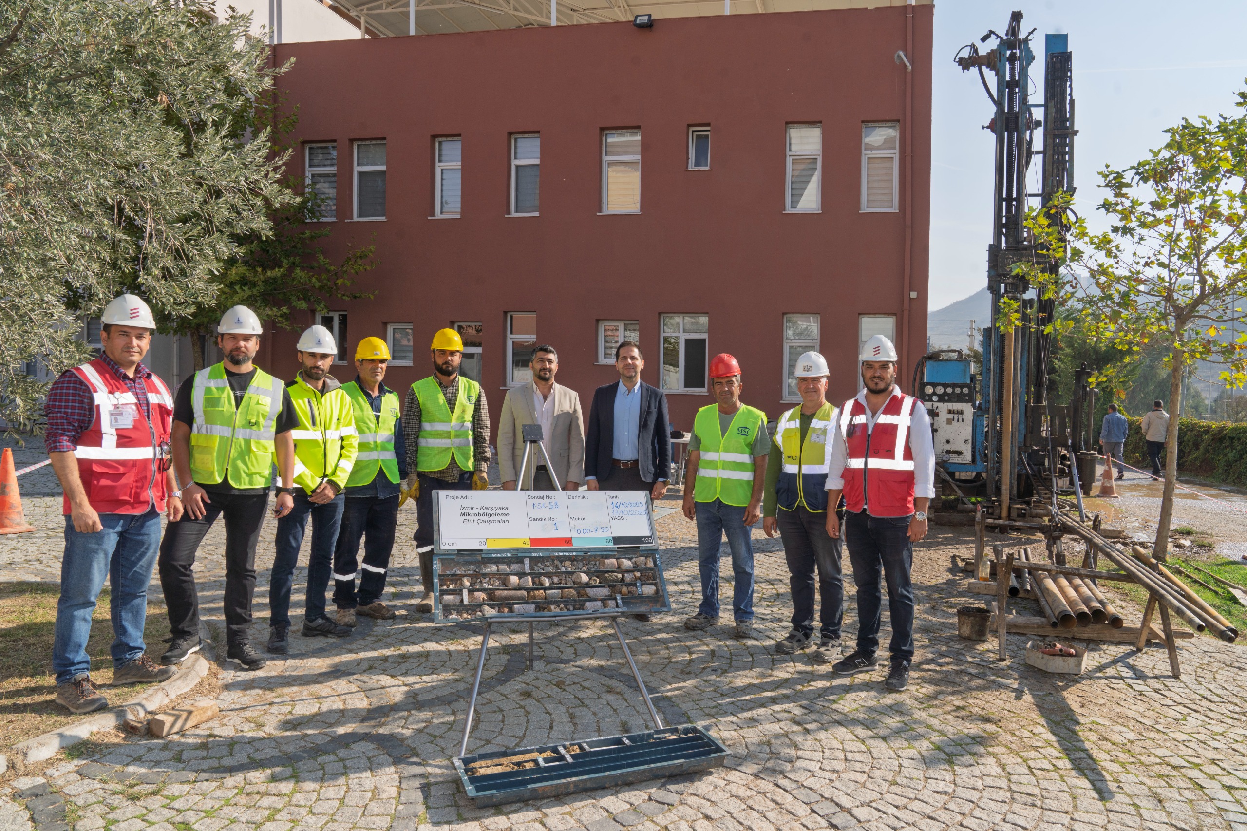 Ev Alacaklar Dikkat! Karşıyaka’da Zemin Analizleri Başladı (7)