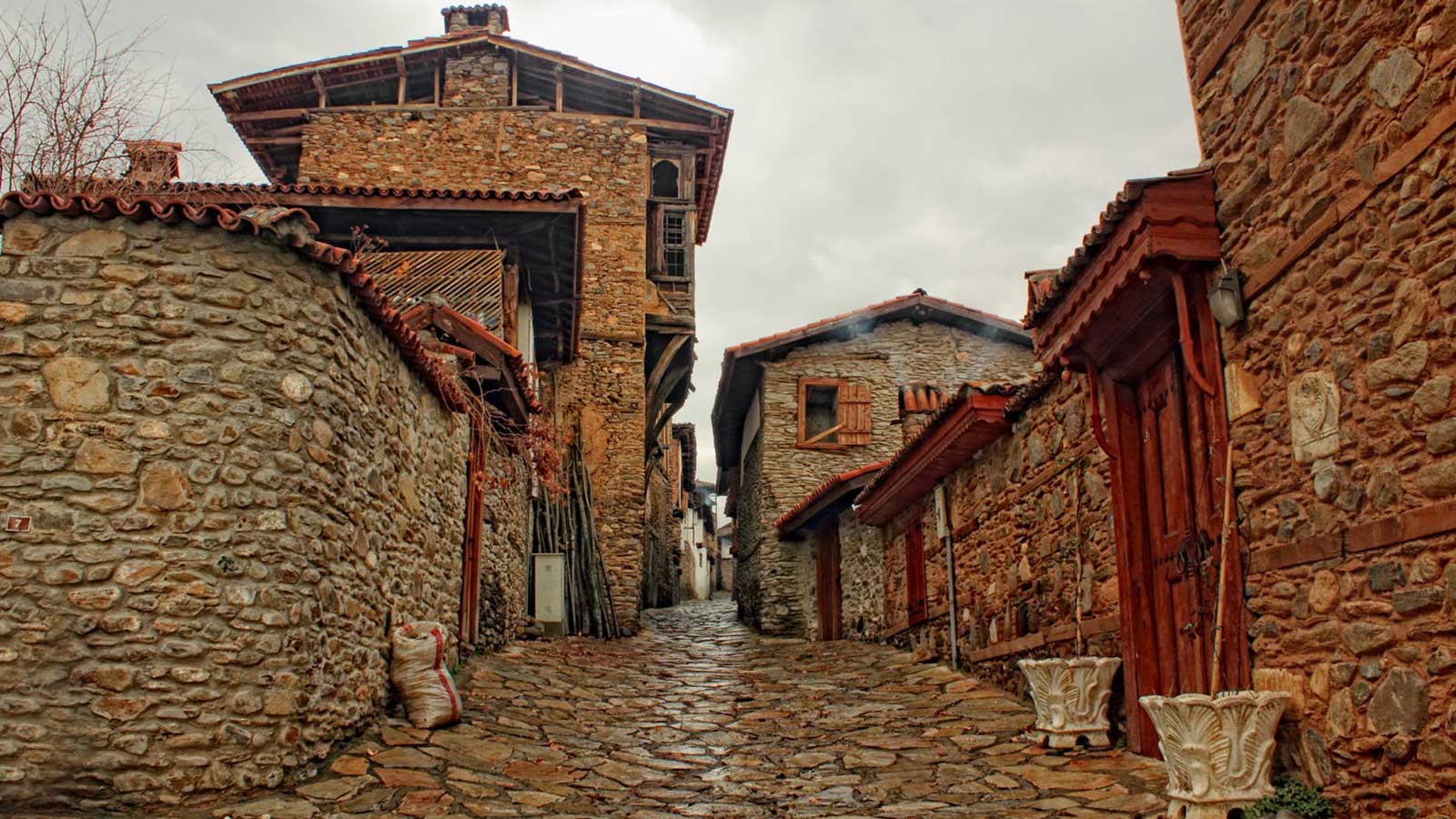 Foça Ve Çeşme’yi Unutun! (2)