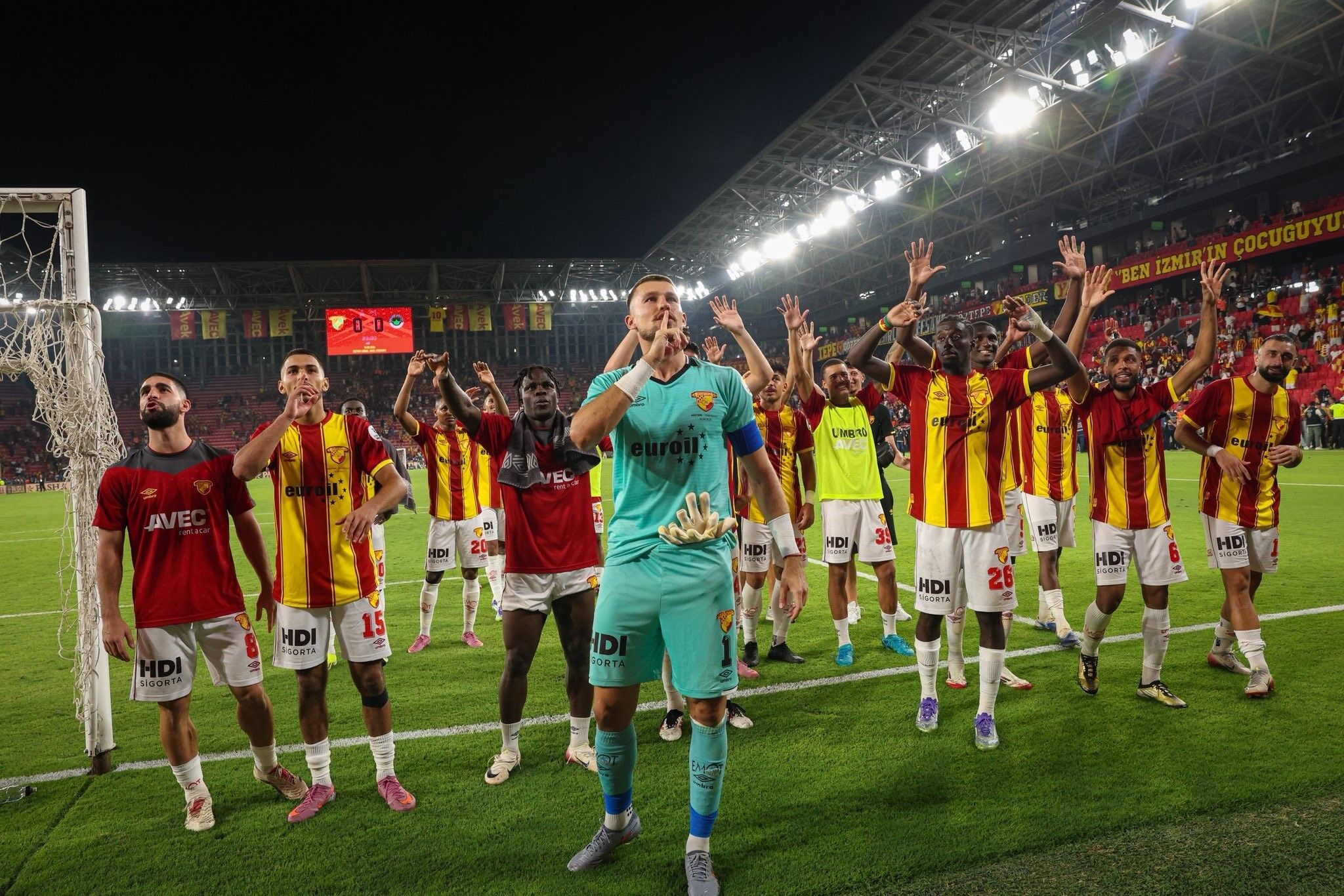 Göztepe Tarih Yazıyor Arsenal Ve Bayern Münih’i Geride Bıraktı! (3)