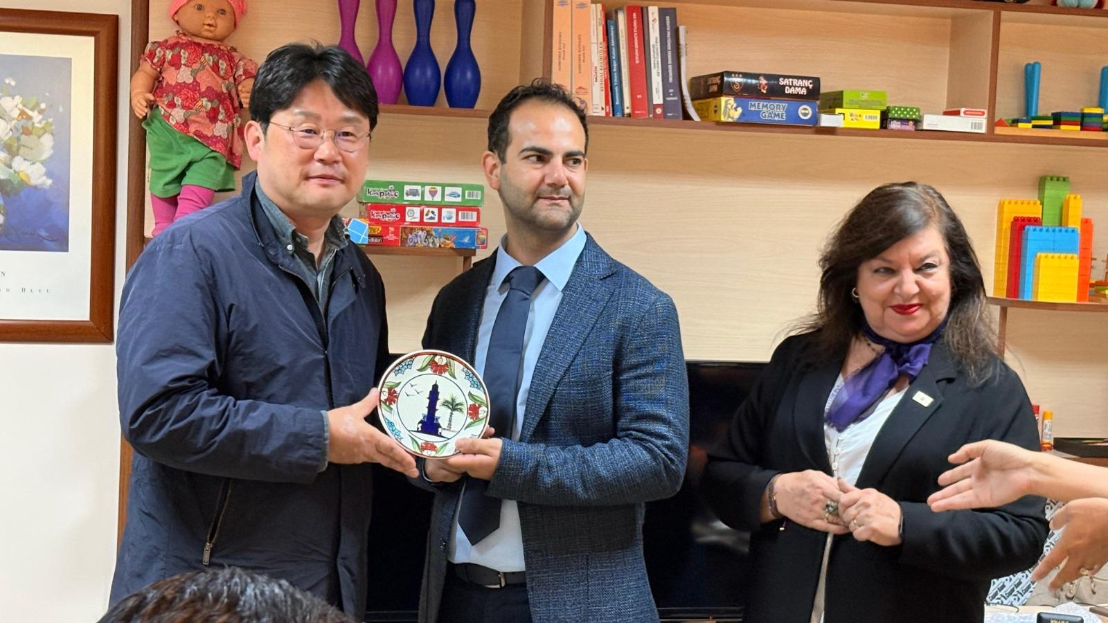 Güney Koreliler İzmir’de Hayran Kaldı! Bu Hizmet Ilham Kaynağı Oldu (2)