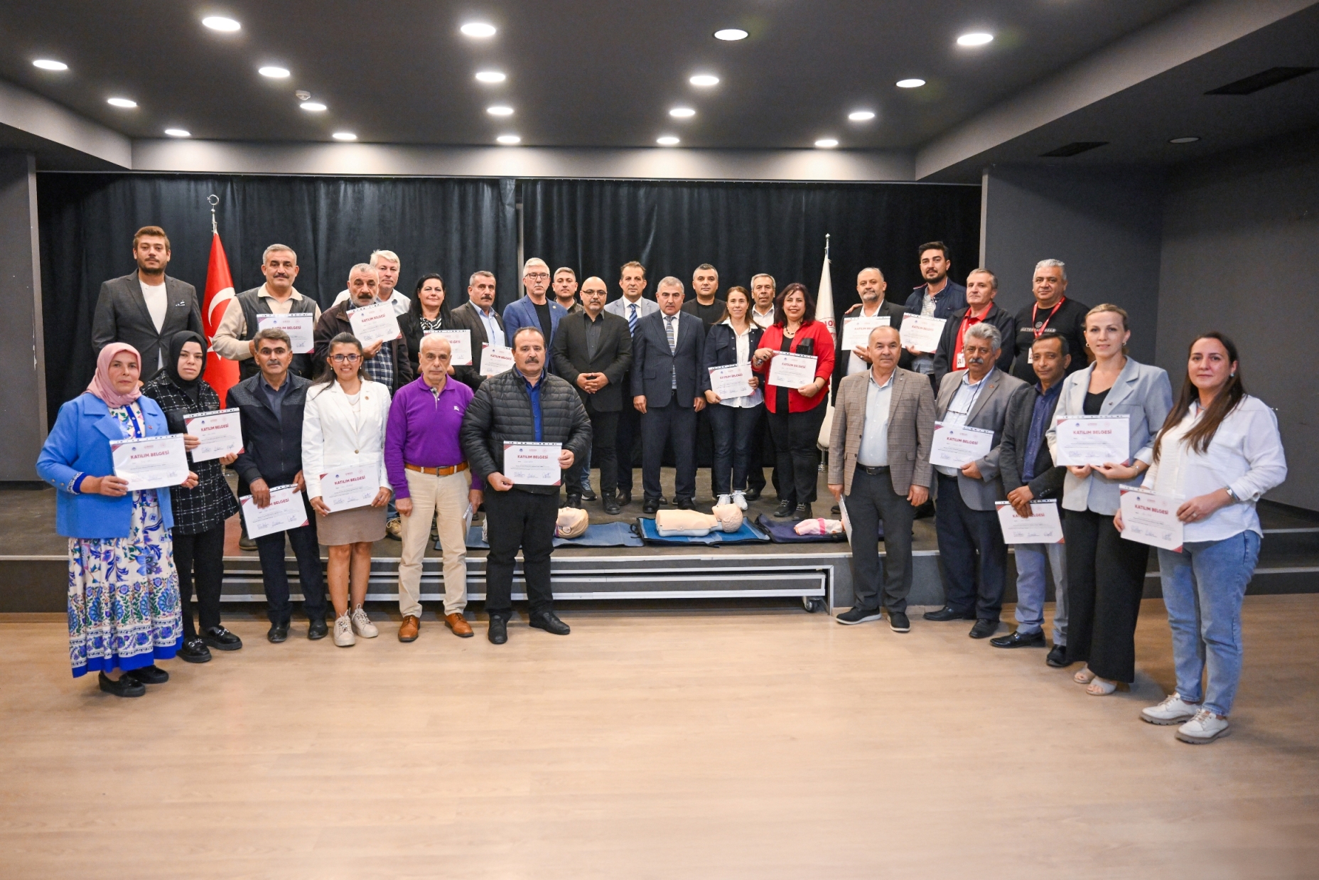 Hayat Kurtaran Proje Bornovalı Muhtarlara Özel Eğitim (2)
