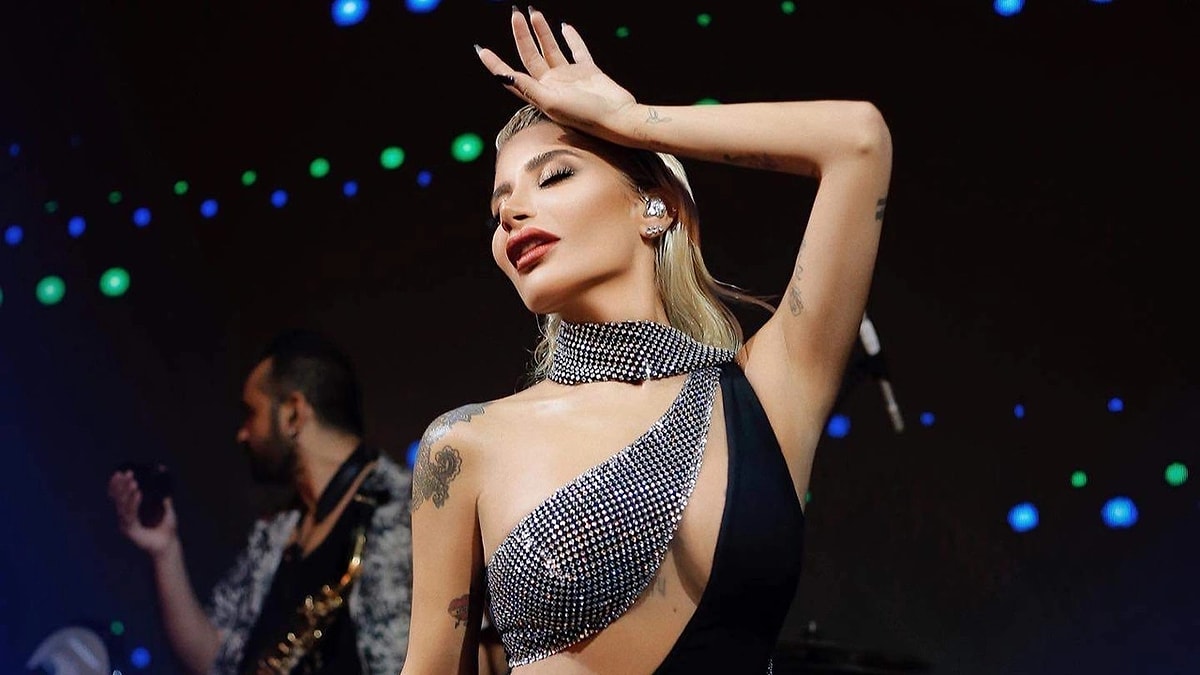 İrem Derici ‘Mahalle Mahalle Gezip Göstereceğim’ (4)