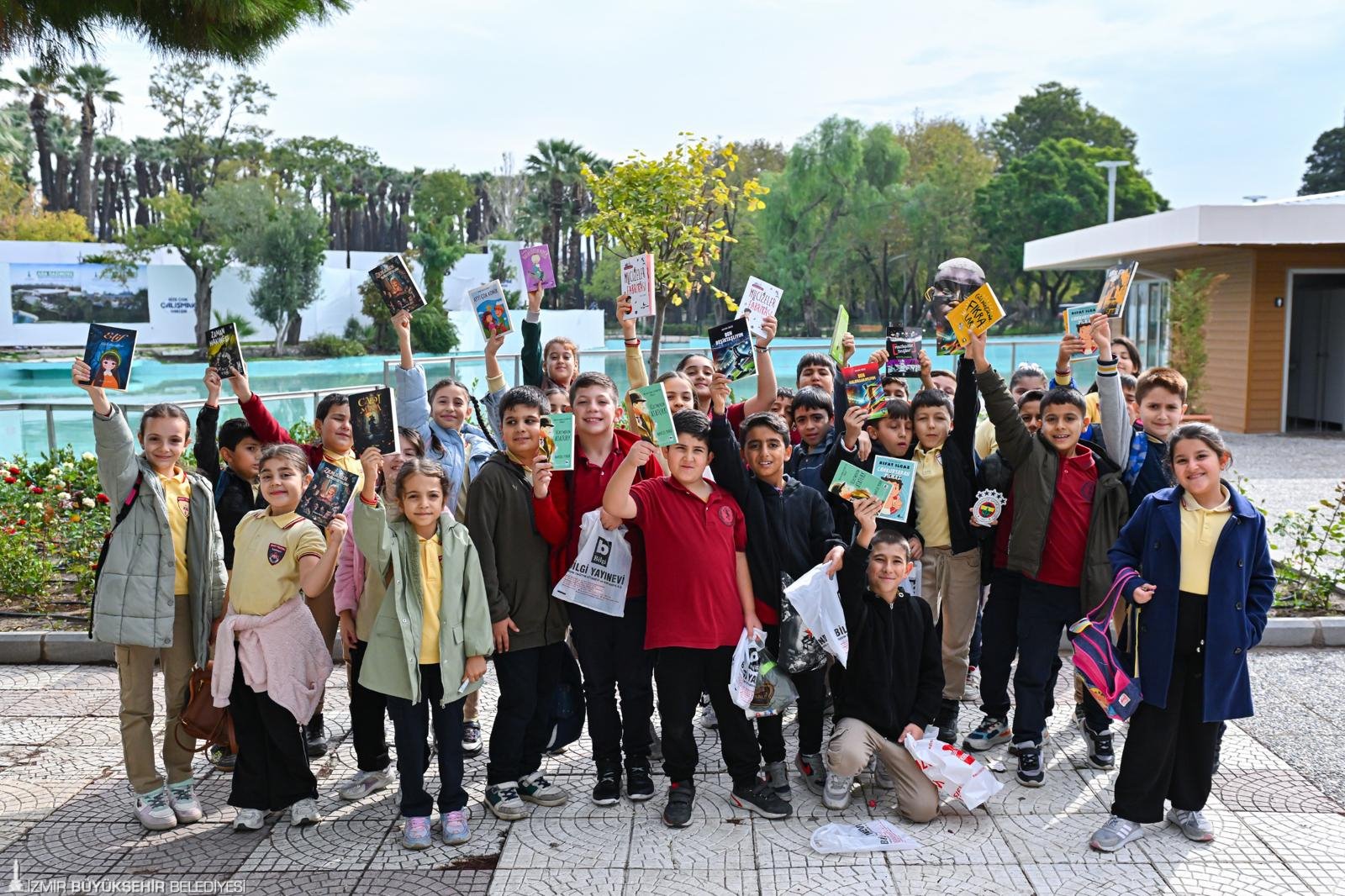 İzki̇tap’ta Sanat Şöleni Atatürk’ten Refik Anadol’a Büyüleyici Sergiler (3)