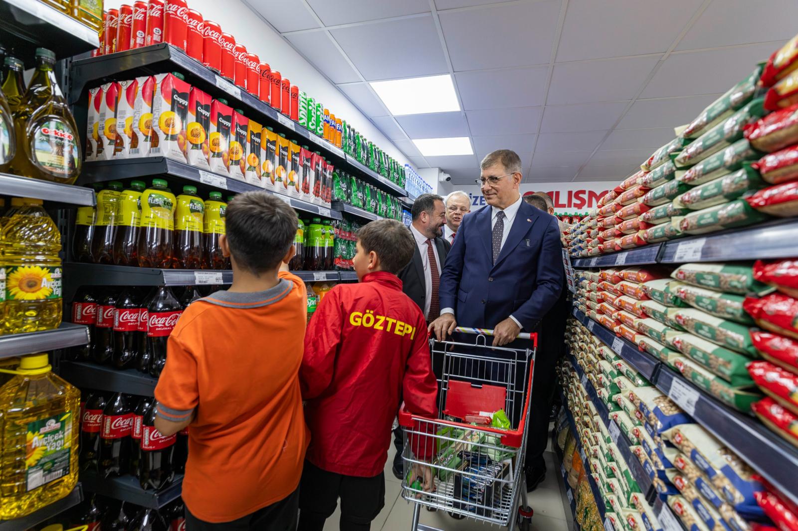 İzmar Büyüyor İzmir’in 12’Nci Halk Marketi Torbalı’da Açıldı (17)