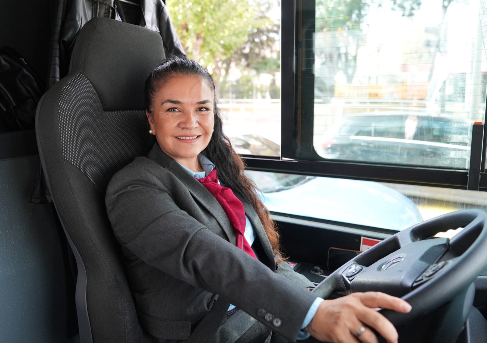 İzmir Büyükşehir’den Kadınlara Güvenli Ulaşım Garantisi (2)