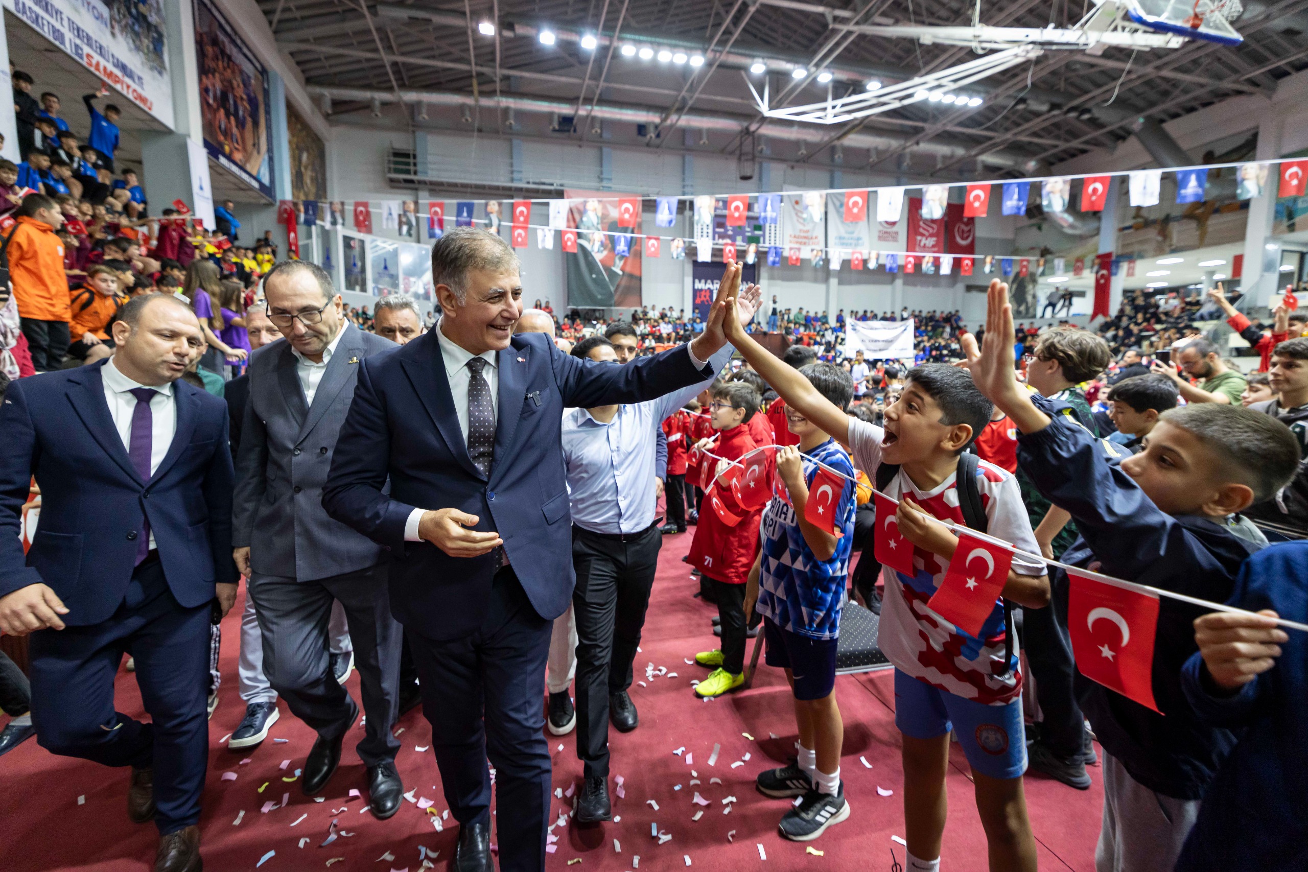 İzmir Büyükşehir'in Cumhuriyet Kutlamaları Spora Da Ilham Oldu 'Destek Bizden, Şampiyonluk Sizden' (11)