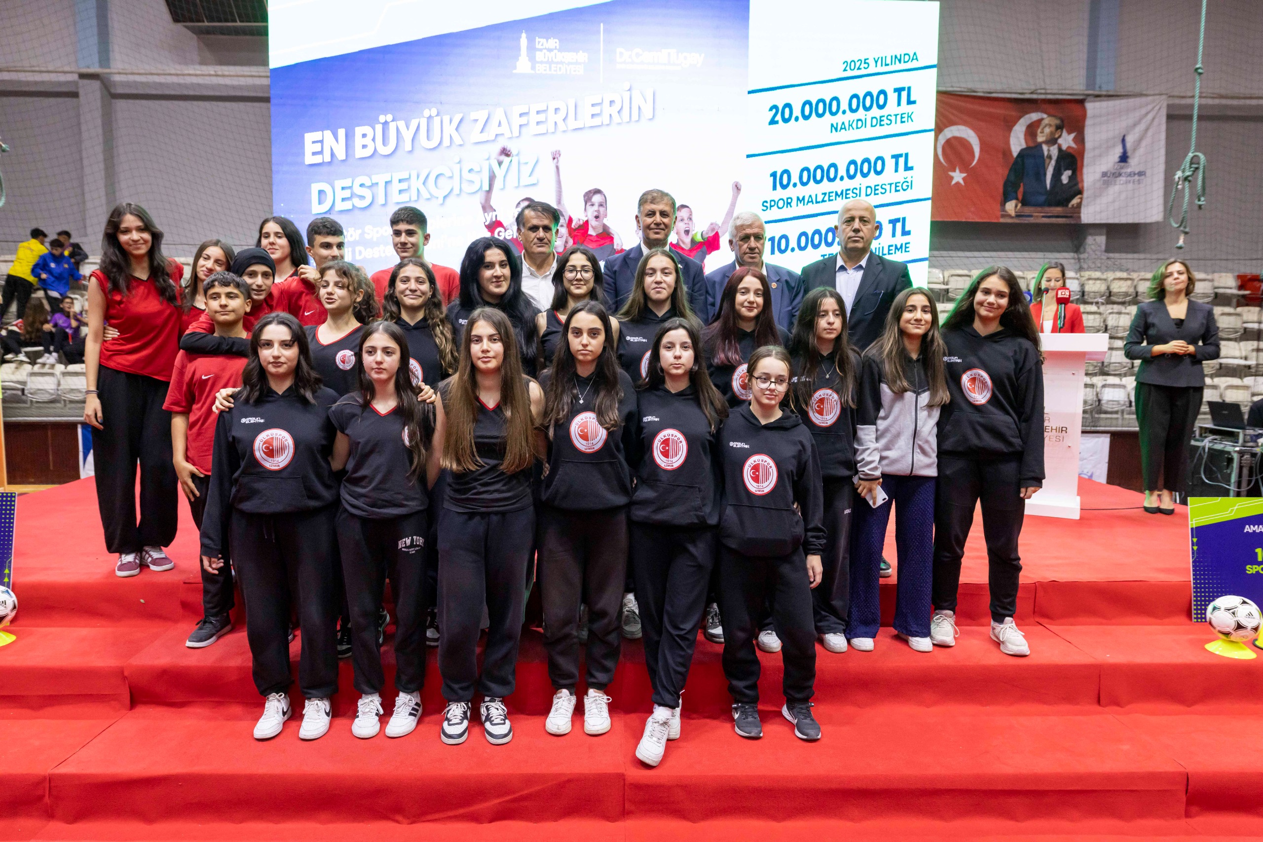 İzmir Büyükşehir'in Cumhuriyet Kutlamaları Spora Da Ilham Oldu 'Destek Bizden, Şampiyonluk Sizden' (7)