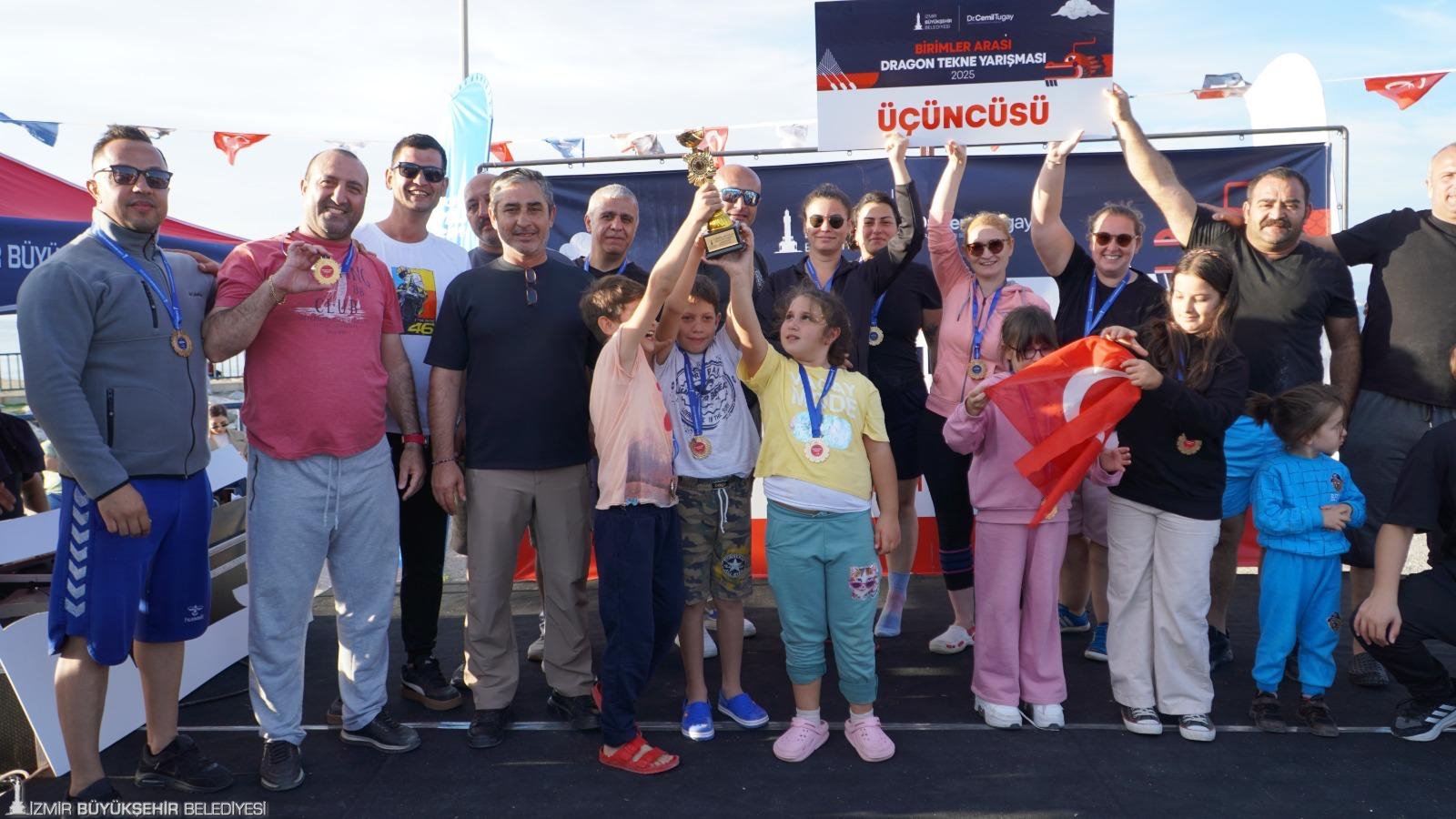İzmir Büyükşehir’in Dragon Yarışı’nda Zabıta Zirvede (8)