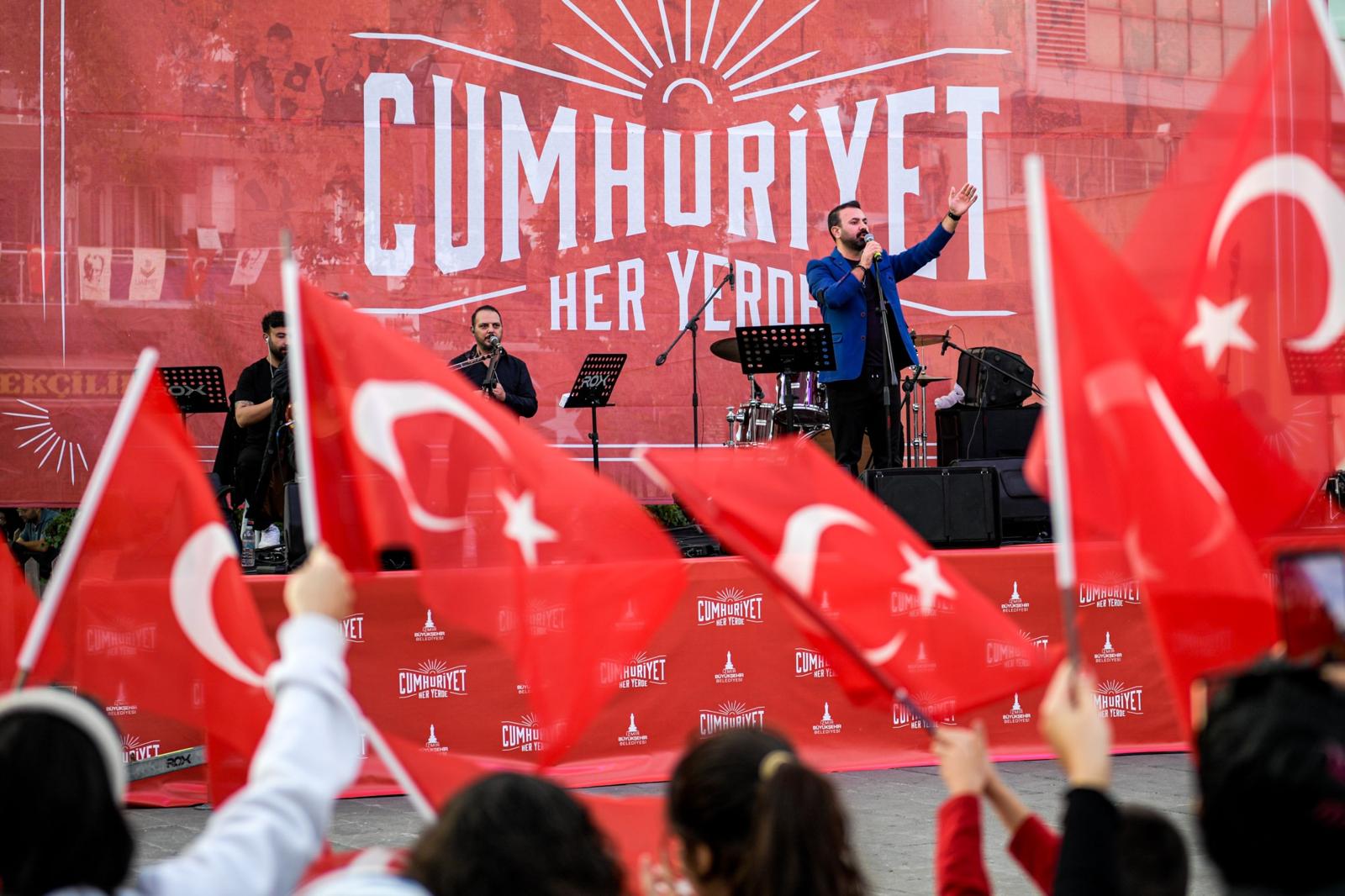İzmir, Cumhuriyet Coşkusuna Hazırlanıyor (5)