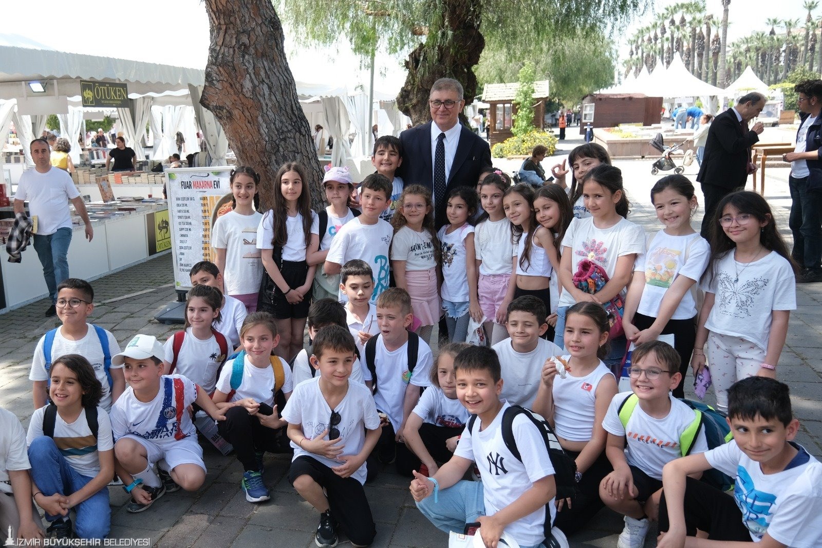 İzmir, Ekimde Kitap Ve Edebiyatla Buluşuyor 1