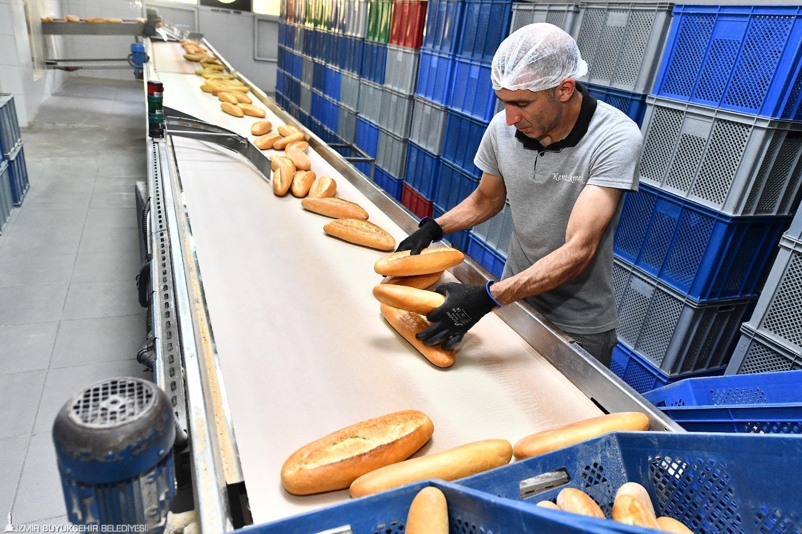 İzmir Halk Ekmek Fiyatları Değişti! Yeni Tarifede Dikkat Çeken Rakam (1)