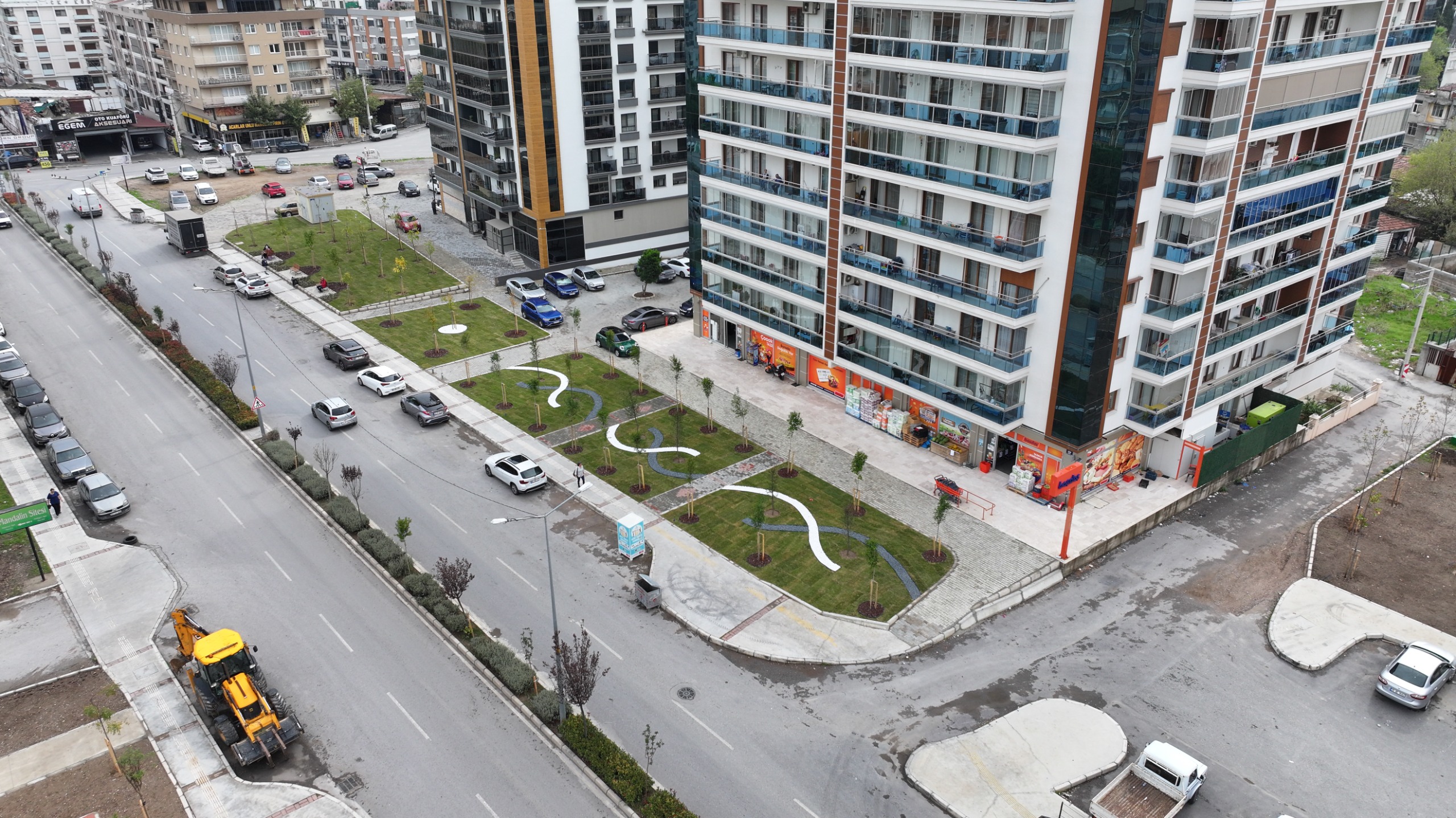 İzmir’de Atıl Alanlar Yeşilleniyor Bayraklı’ya Yeni Nefes (11)