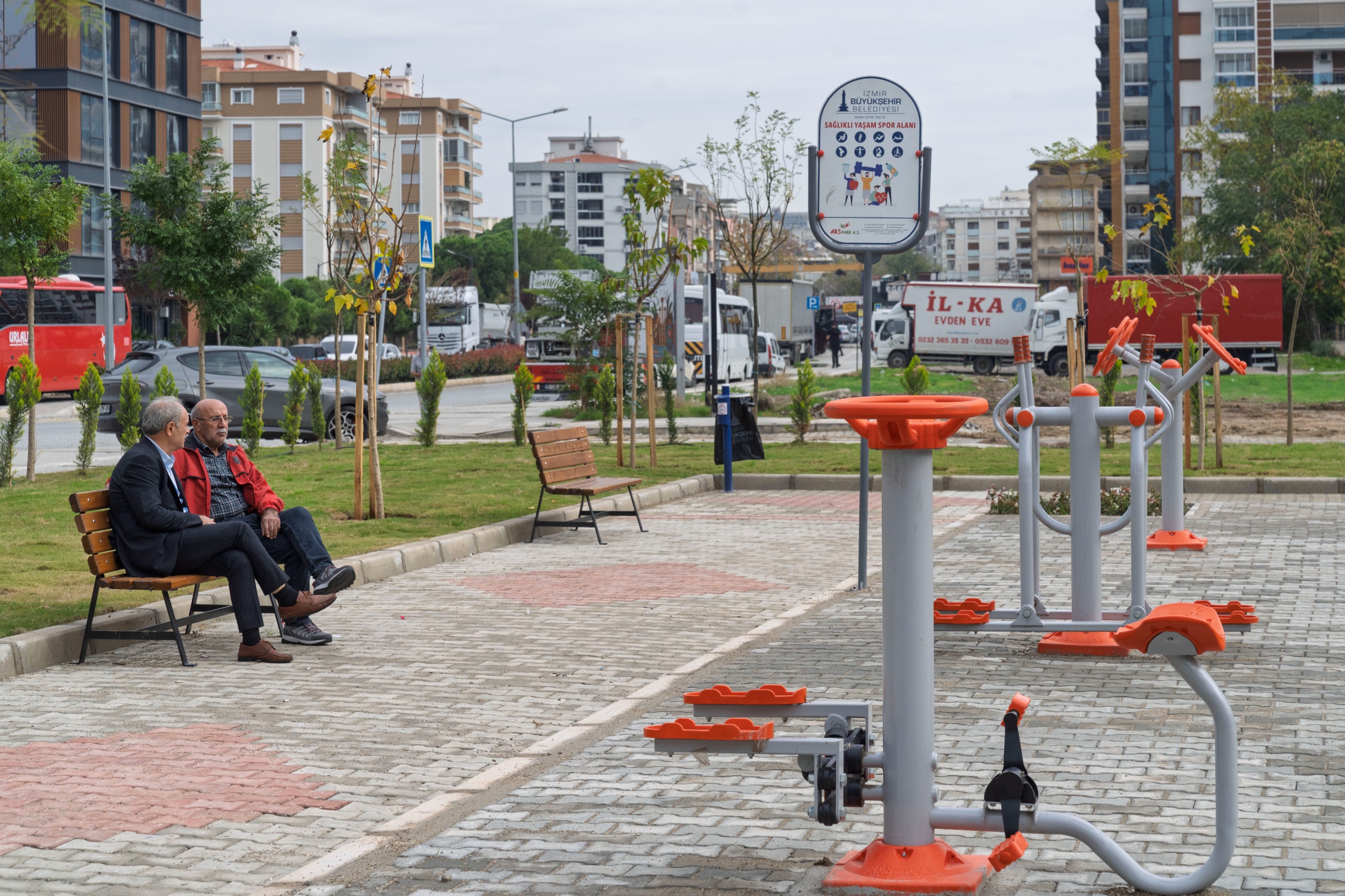 İzmir’de Atıl Alanlar Yeşilleniyor Bayraklı’ya Yeni Nefes (12)
