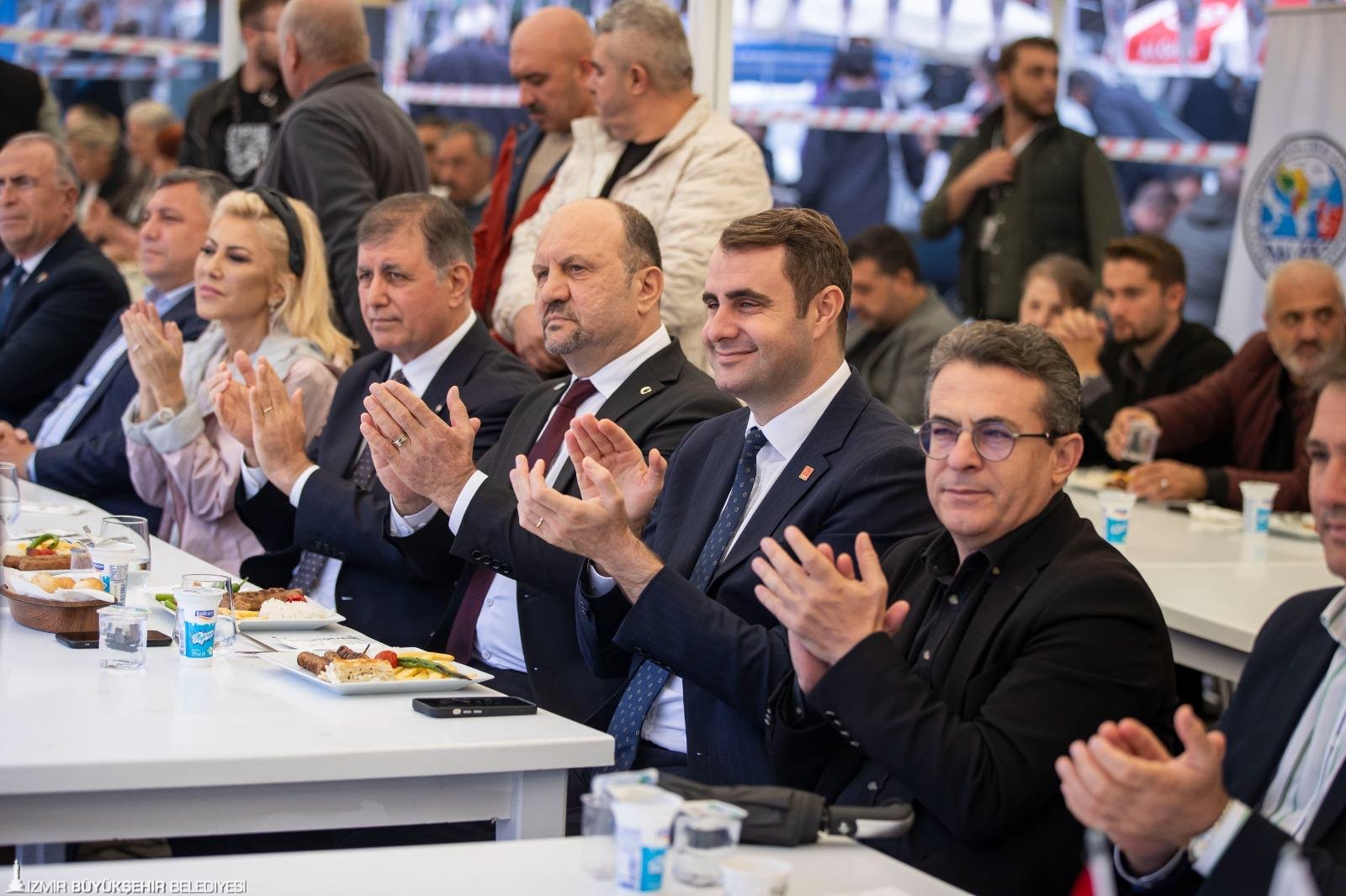 İzmir’de Balkan Kültürü Rüzgarı Esti Tugay’dan Anlamlı Konuşma (7)
