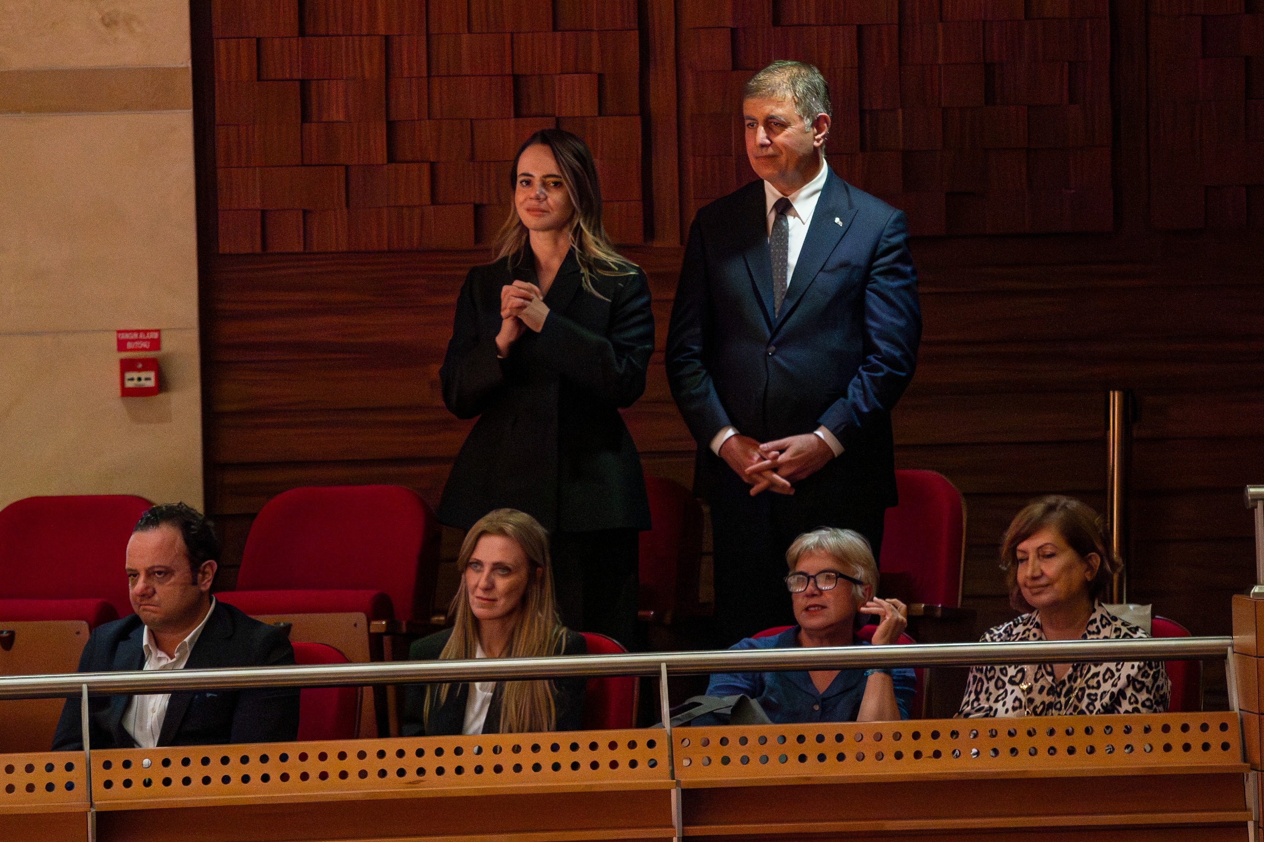 İzmir’de Büyüleyici Gece Oda Orkestrası’ndan Cumhuriyet Konseri (2)