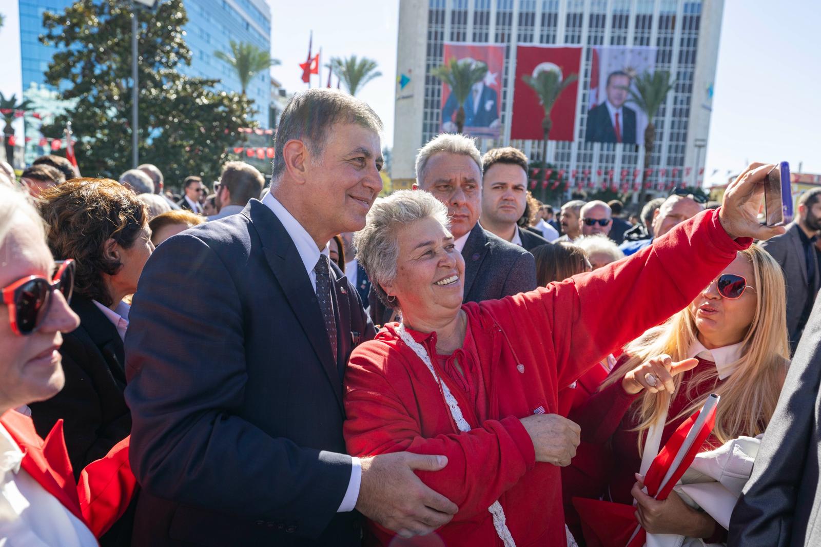 İzmir’de Chp’nin Cumhuriyet Coşkusu 'Her Chp’linin Borcu Halka' (10)