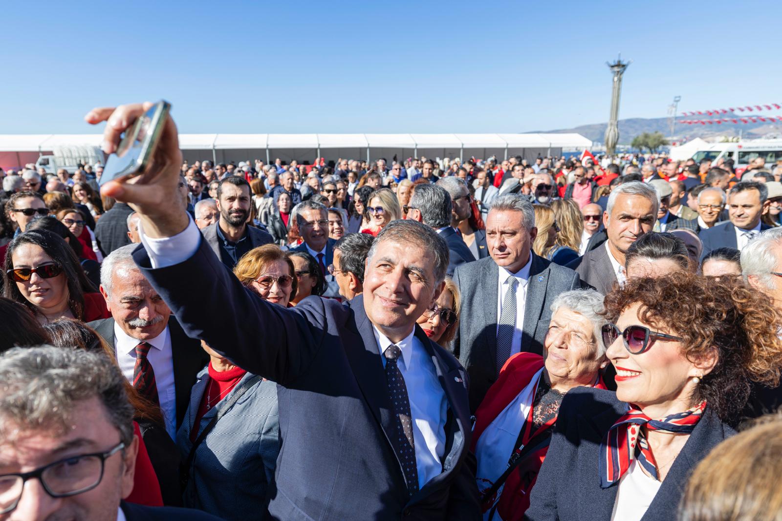 İzmir’de Chp’nin Cumhuriyet Coşkusu 'Her Chp’linin Borcu Halka' (4)