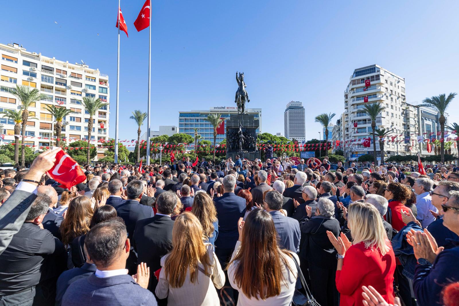 İzmir’de Chp’nin Cumhuriyet Coşkusu 'Her Chp’linin Borcu Halka' (5)