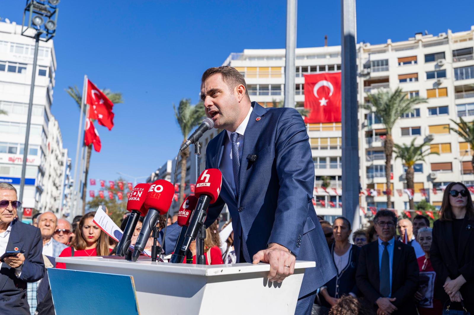 İzmir’de Chp’nin Cumhuriyet Coşkusu 'Her Chp’linin Borcu Halka' (9)