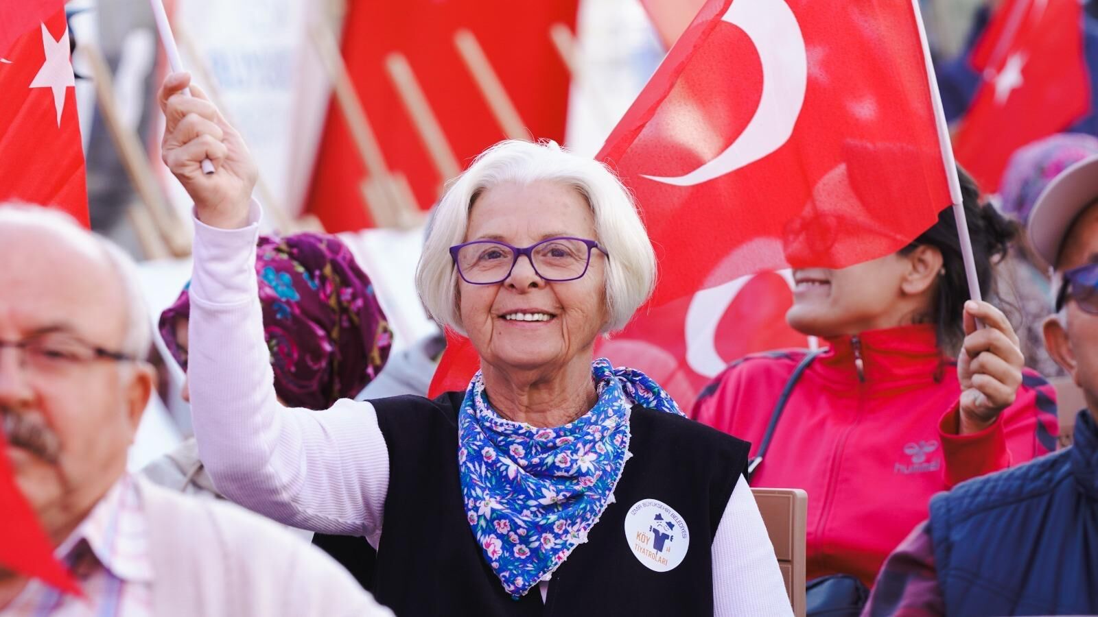 İzmir’de Cumhuriyet Coşkusu 'Her Yerde' Yaşanacak! (2)