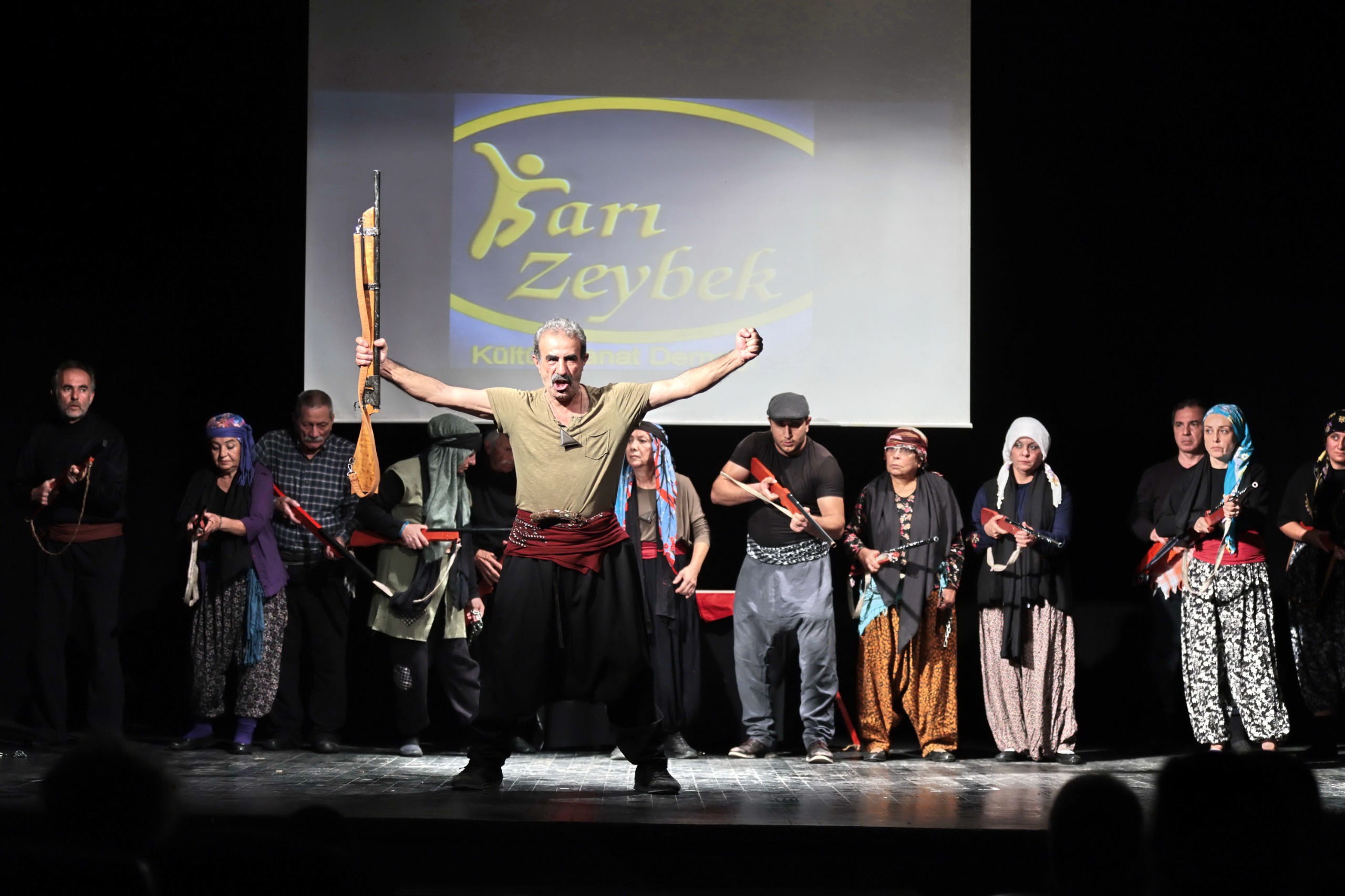 İzmir’de Kuvayi Milliye Ruhu Sahneye Taşındı (3)