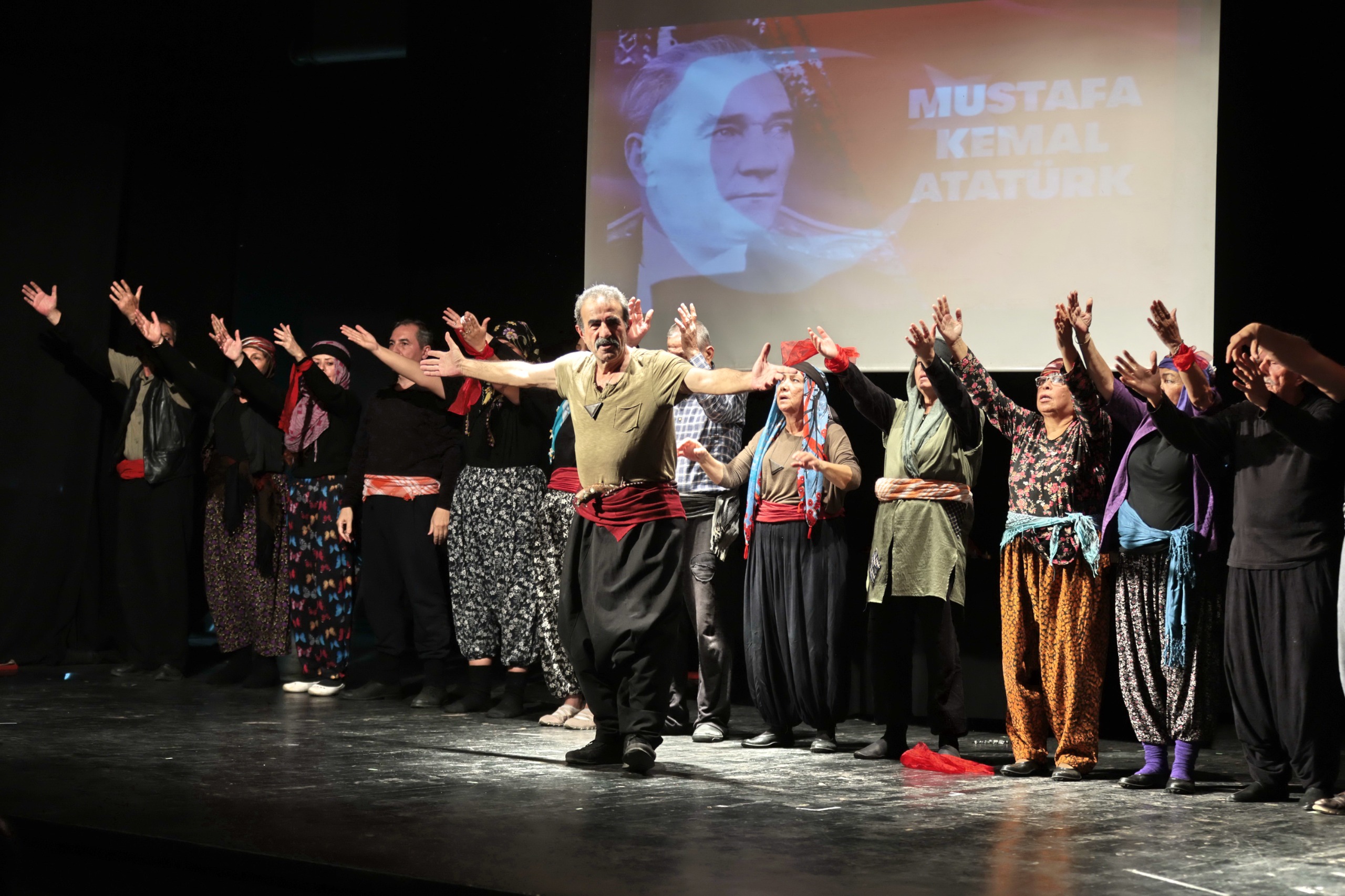 İzmir’de Kuvayi Milliye Ruhu Sahneye Taşındı (4)