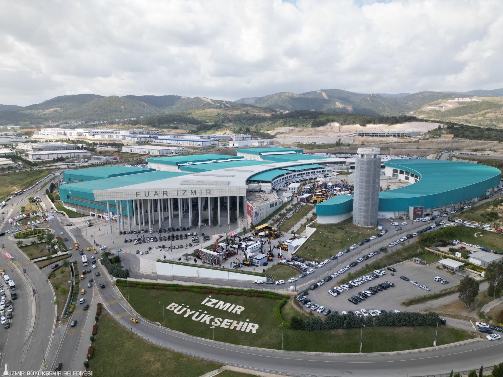 İzmir’de Metro Hattı Genişliyor Buca’dan Fuar İzmir’e Ulaşım Kolaylığı (2)