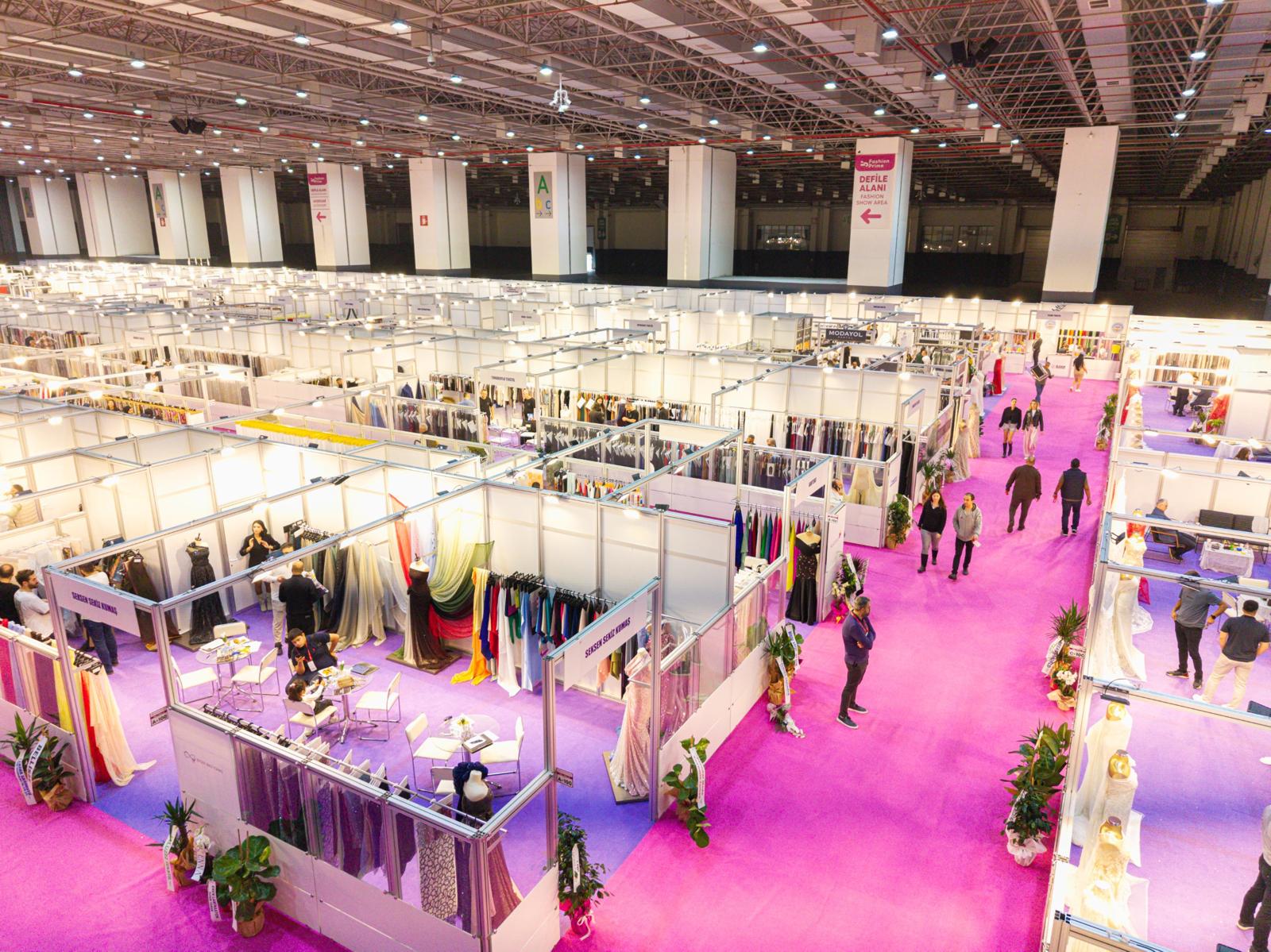 İzmir’de Moda Rüzgarı Esti! Fashion Prime 2026 Trendlerini Tanıttı (7)
