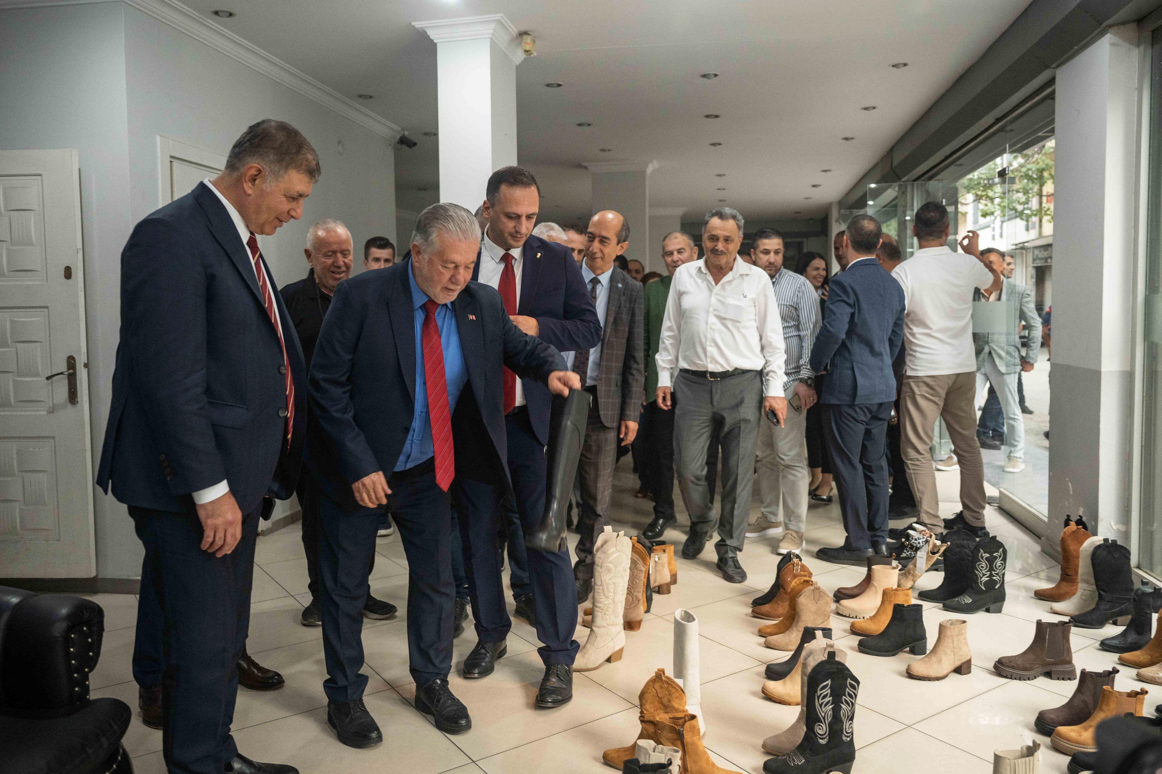 İzmir’in Iki Başkanı Bornova Için Buluştu Tugay Ve Eşki Geleceği Birlikte Planladılar (4)