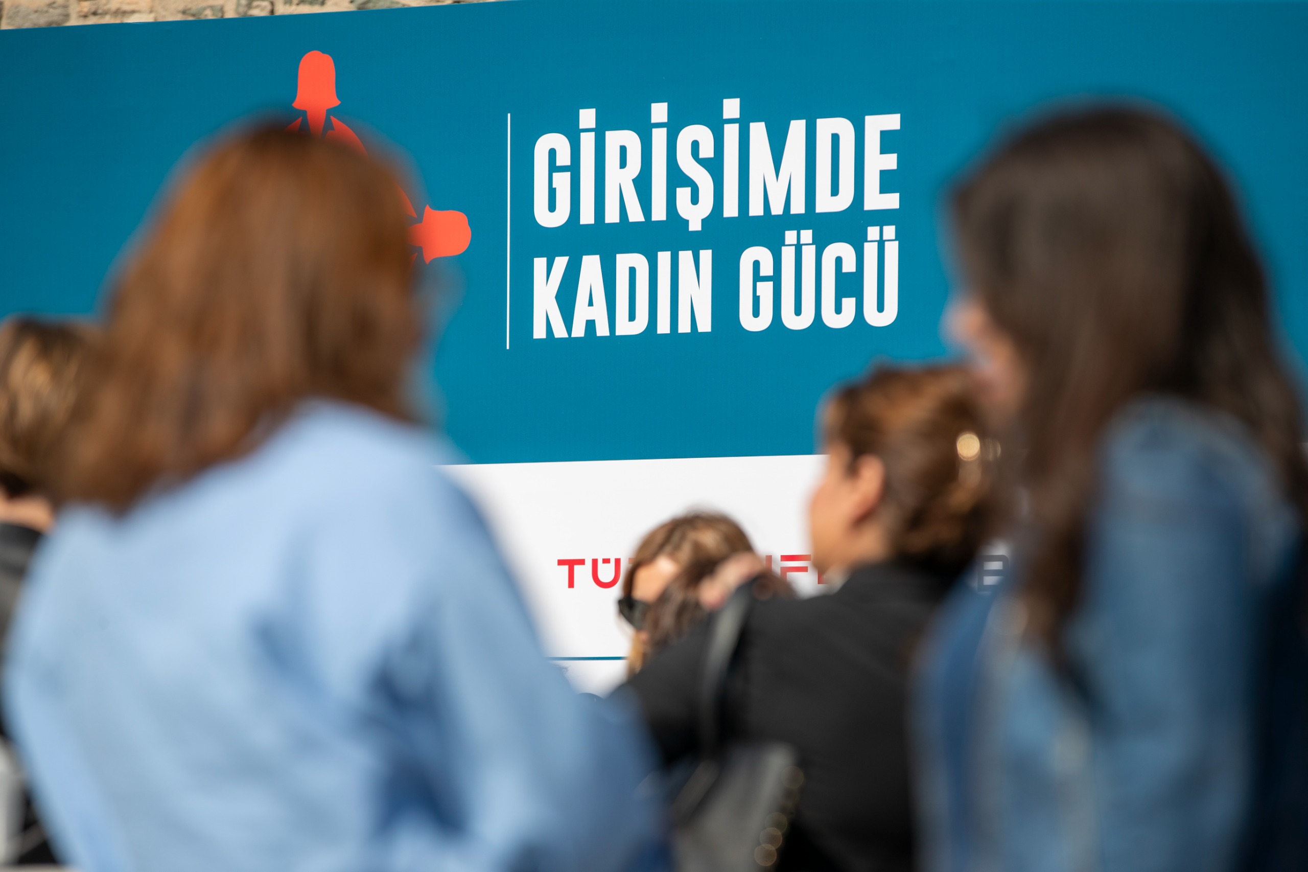 Kadın Gücü İzmir’de Buluştu! Başkan Tugay 'Kadın Girişimcilere Kalıcı Destek Vereceğiz' (1)