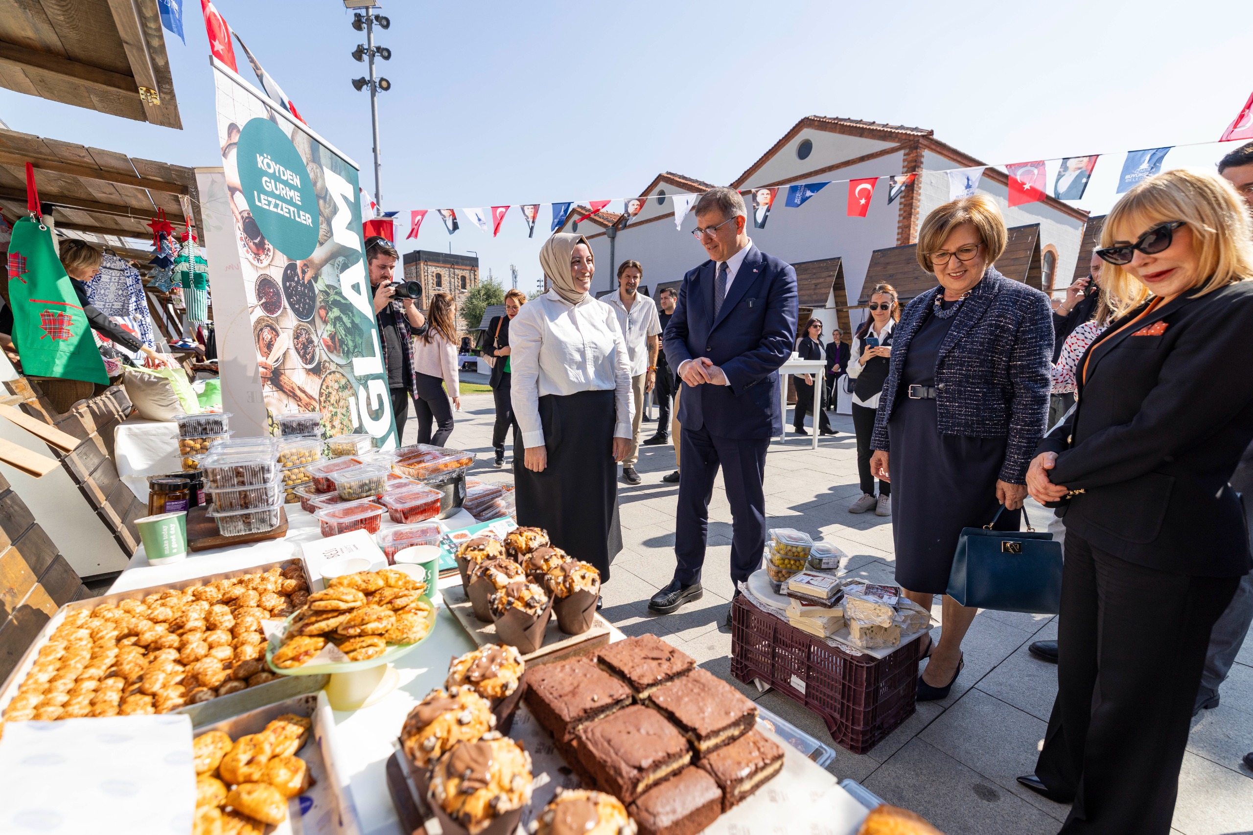 Kadın Gücü İzmir’de Buluştu! Başkan Tugay 'Kadın Girişimcilere Kalıcı Destek Vereceğiz' (12)