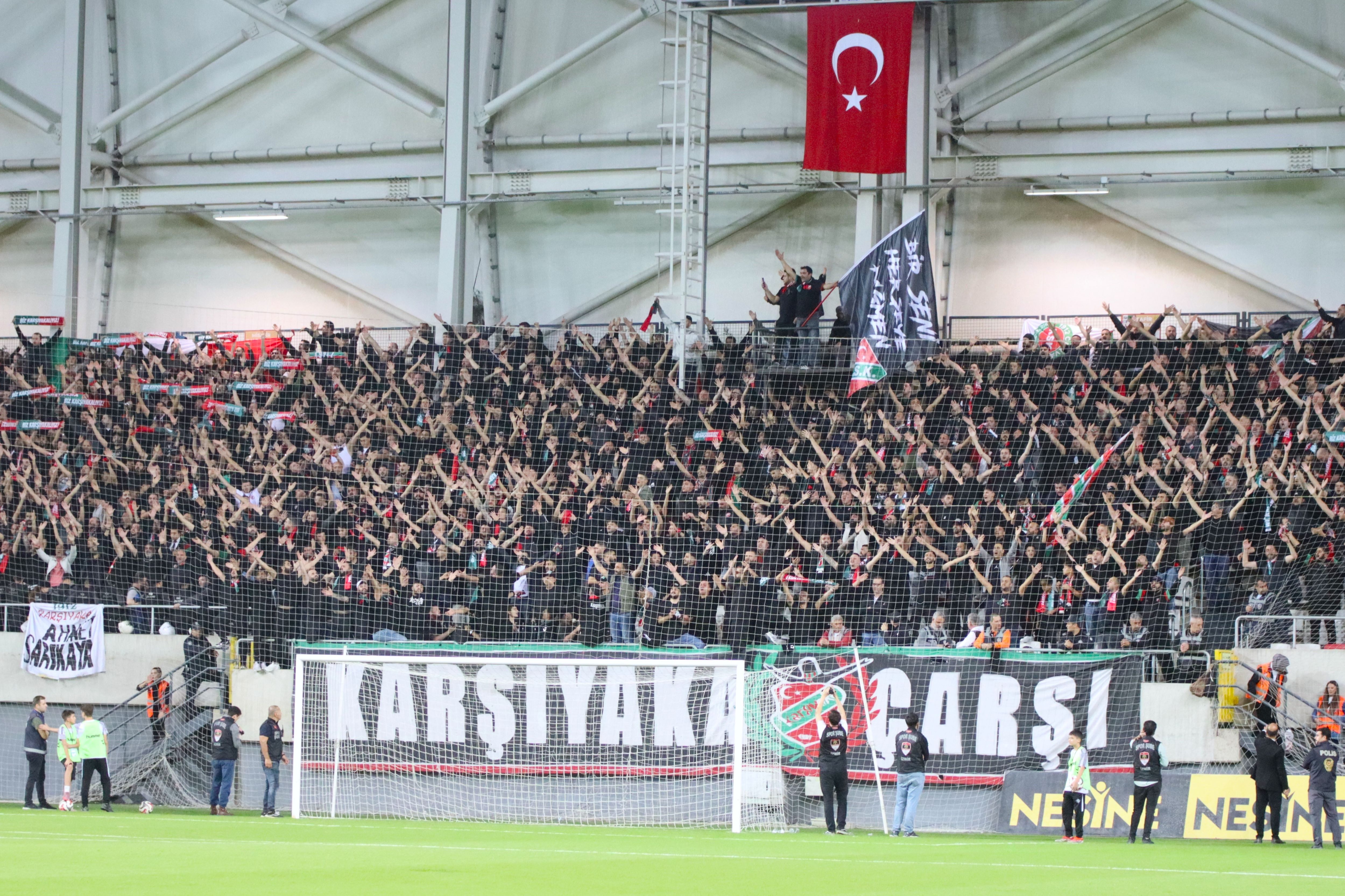 Karşıyaka Öne Geçti, Altay Bırakmadı İzmir Derbisinde Kazanan Yok (15)