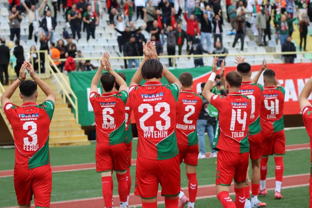 Karşıyaka, Uşakspor’un Puan Kaybında Liderliği Aldı 1