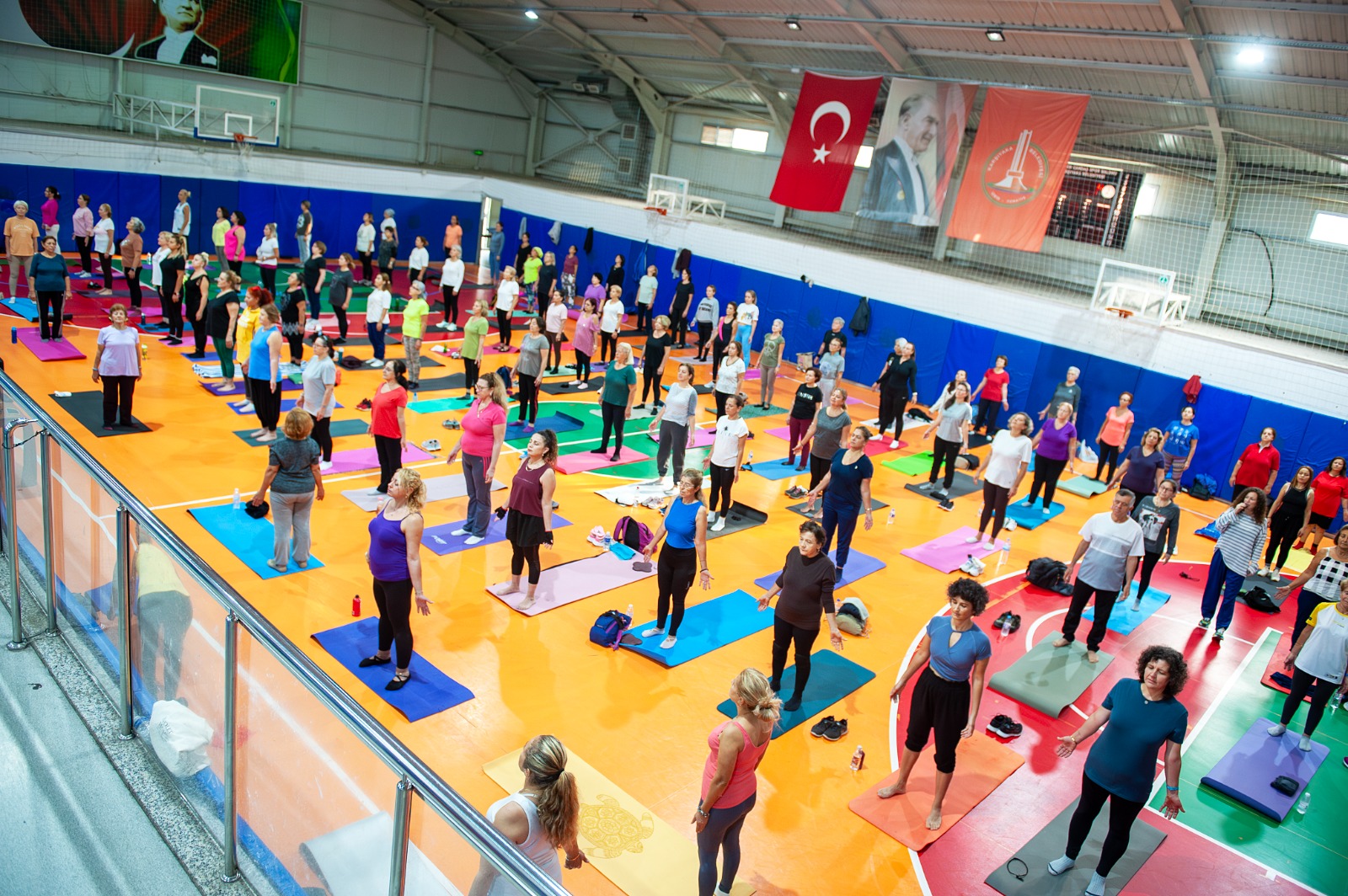 Karşıyaka’da Sabah Aktiviteleri Salonlara Taşındı (3)