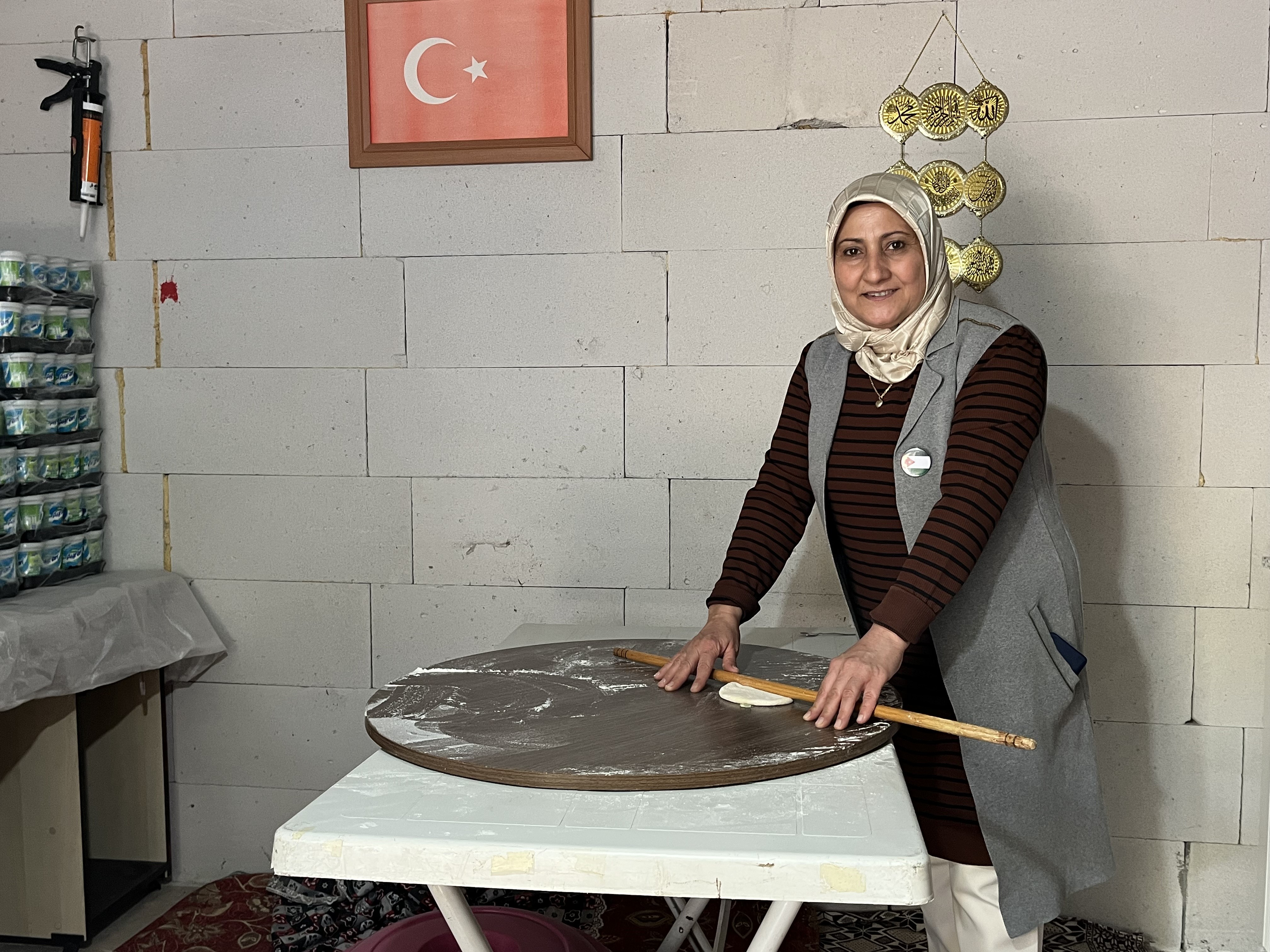 Karşıyaka’dan Gazze’ye Uzanan Yardım Eli Hayır Çarşısı Büyük Ilgi Gördü (4)