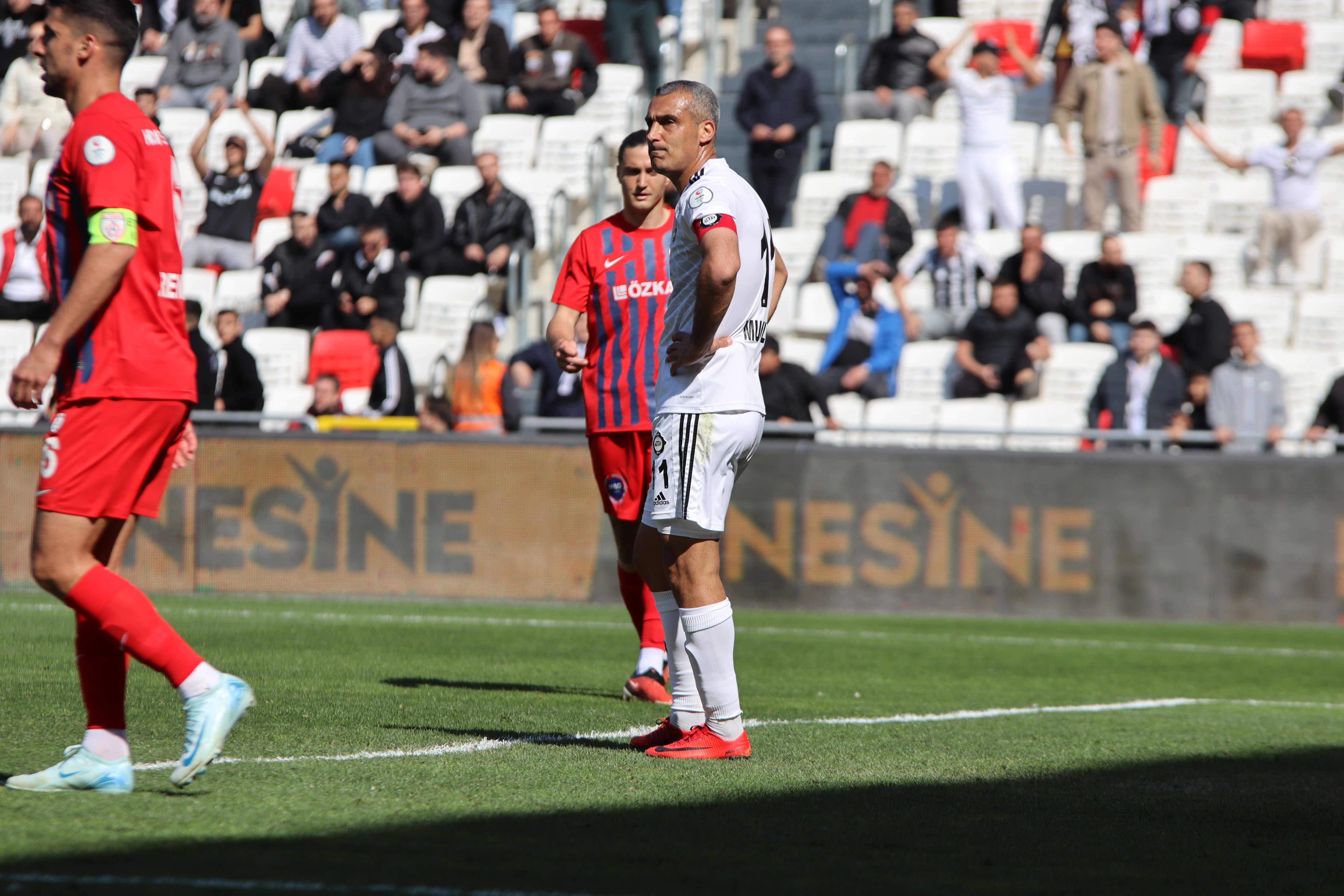 Karşıyakalı Taraftarlar Tepki Göstermişti, Altaylı Murat Uluç Videoyla Özür Diledi (2)